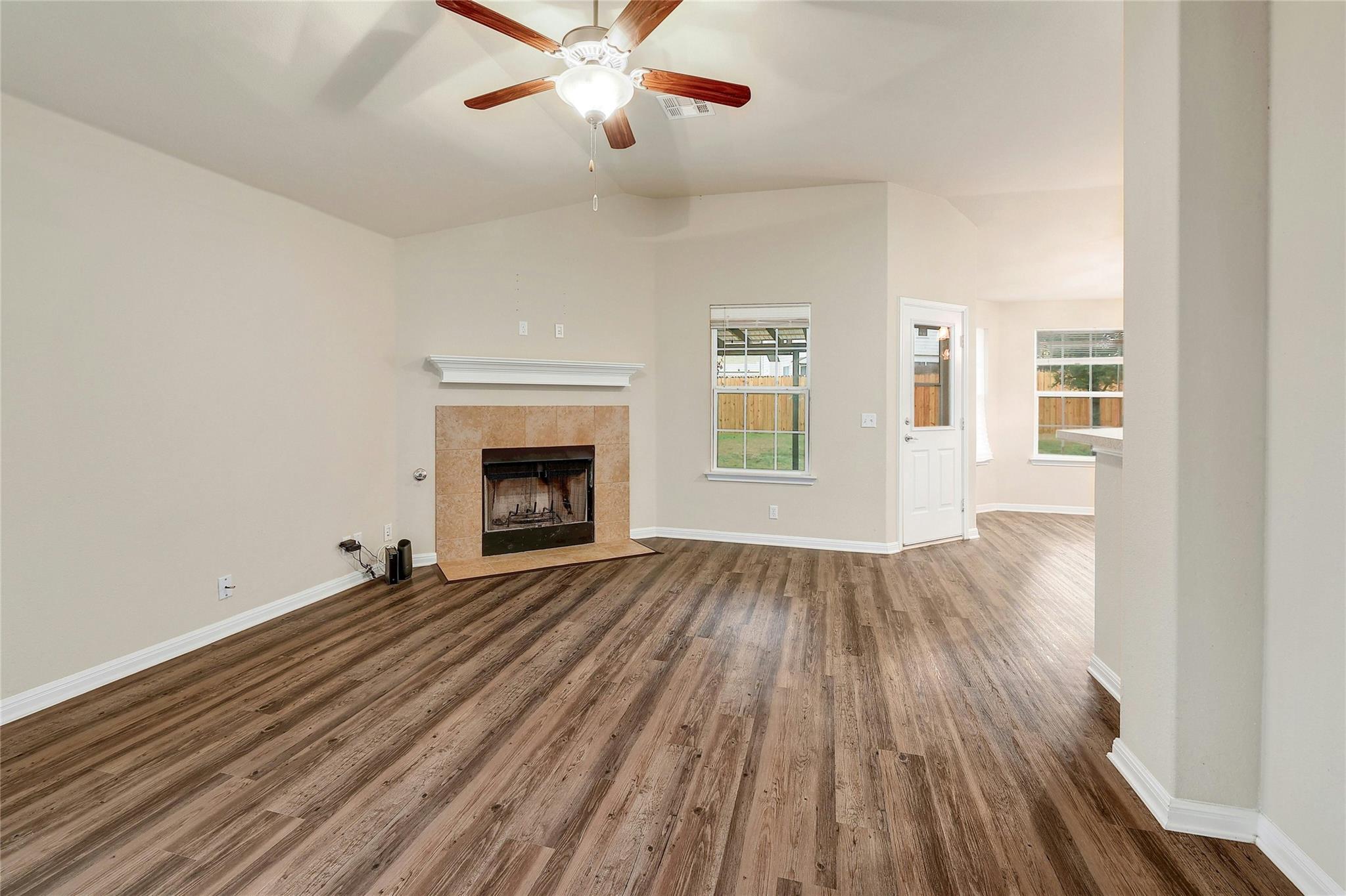 18825 Golden Eagle Way Property Photo 7
