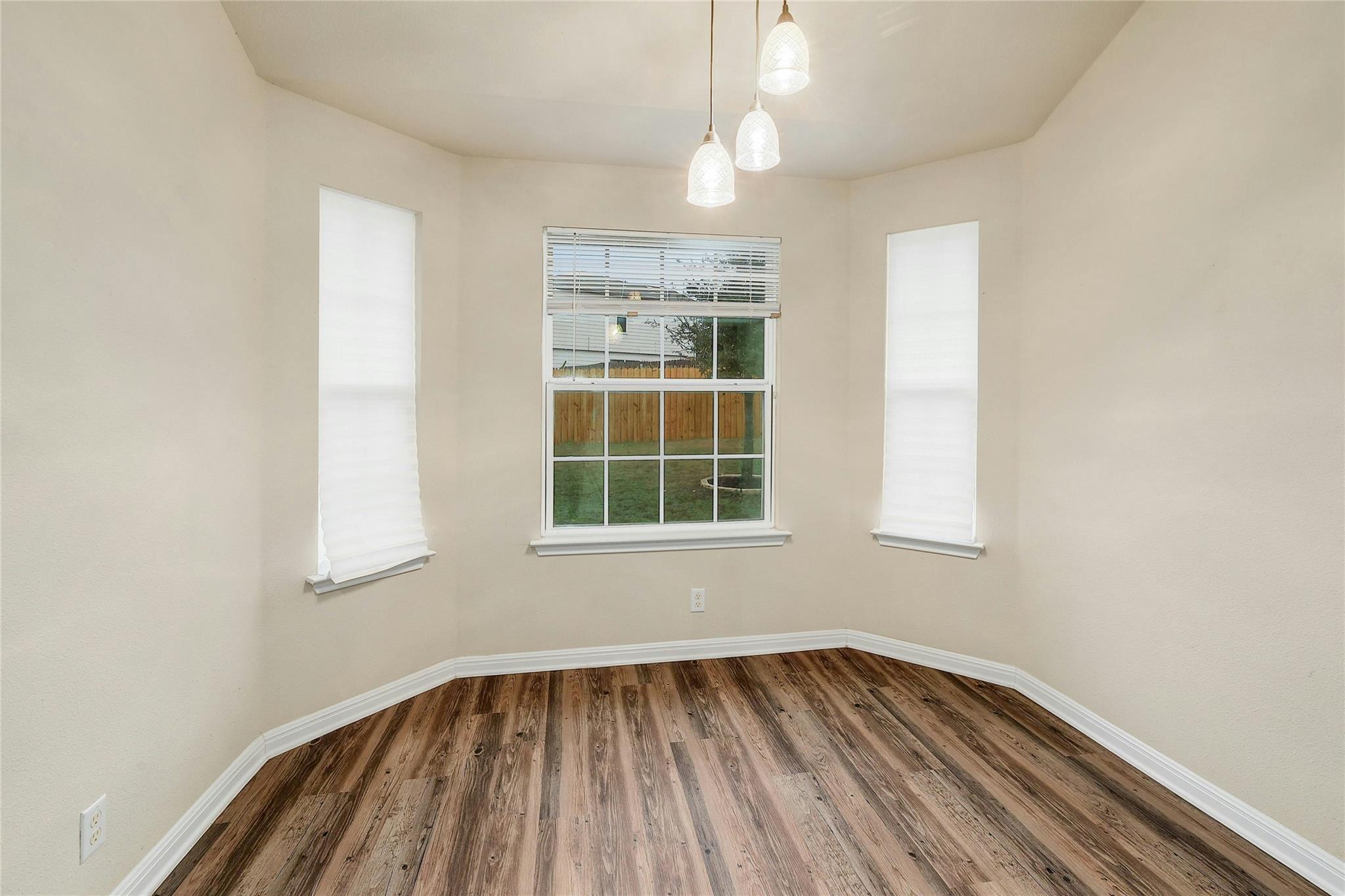 18825 Golden Eagle Way Property Photo 8