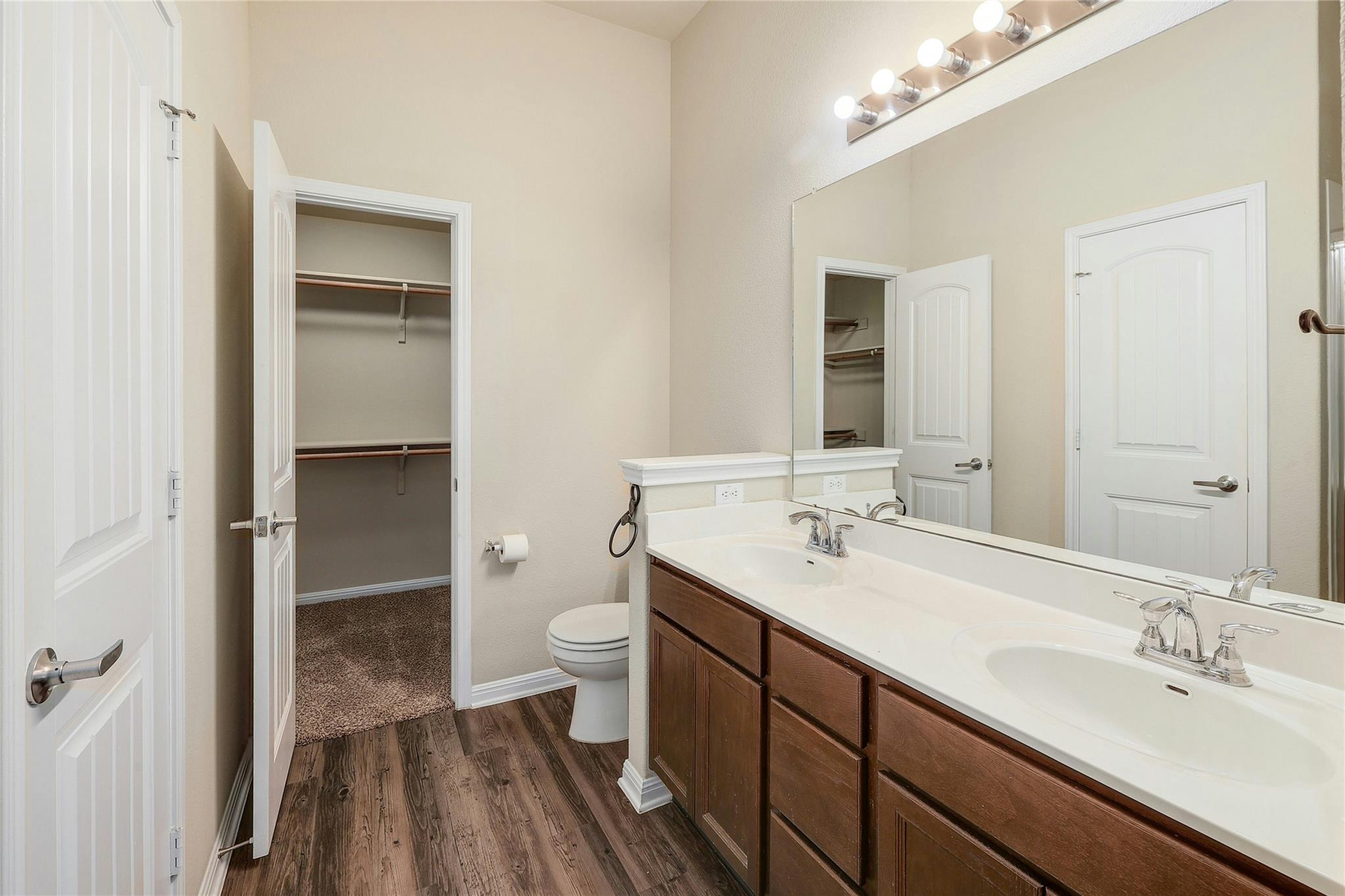 18825 Golden Eagle Way Property Photo 17
