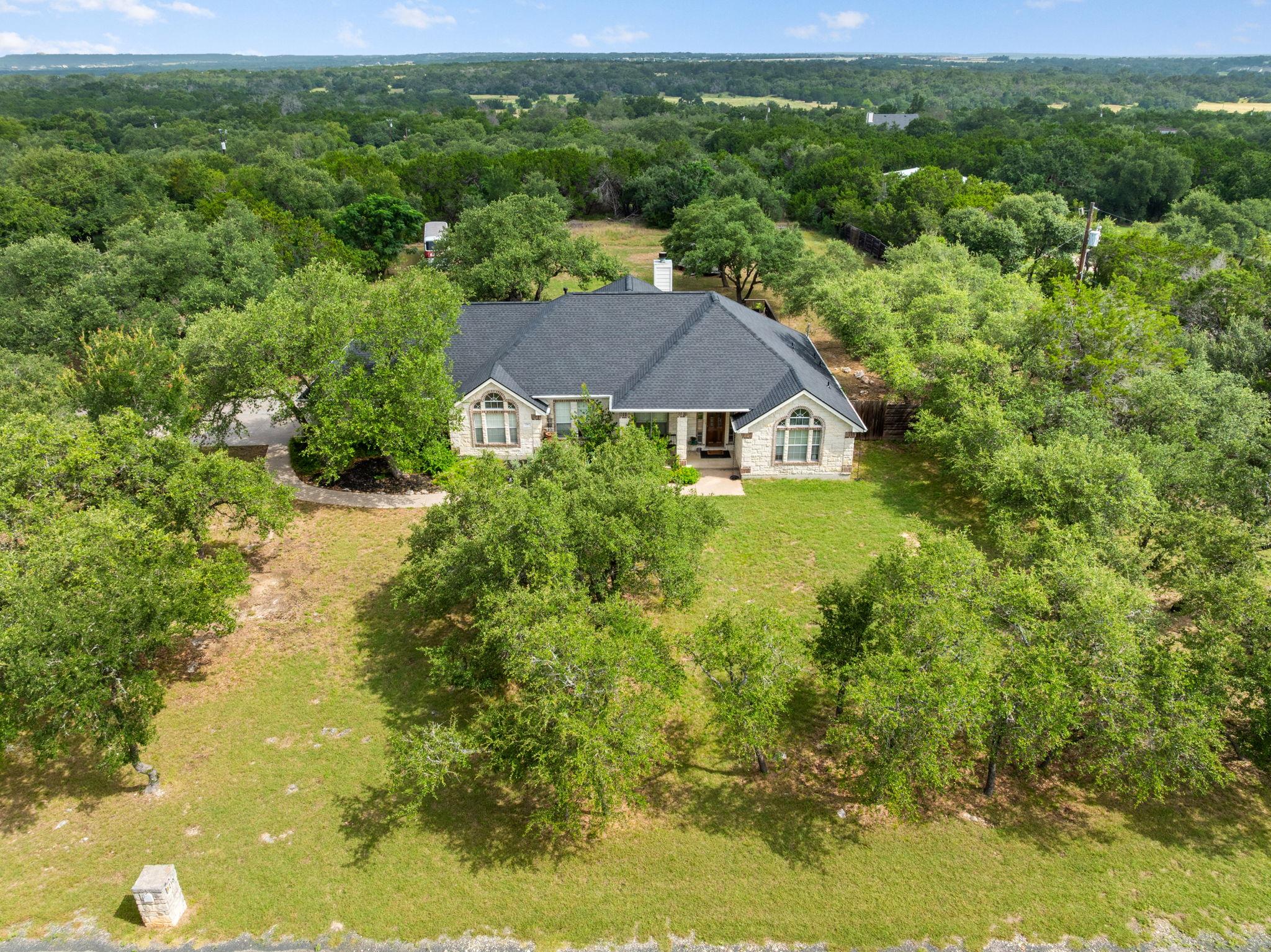 216 Cherokee Trl Property Photo 2