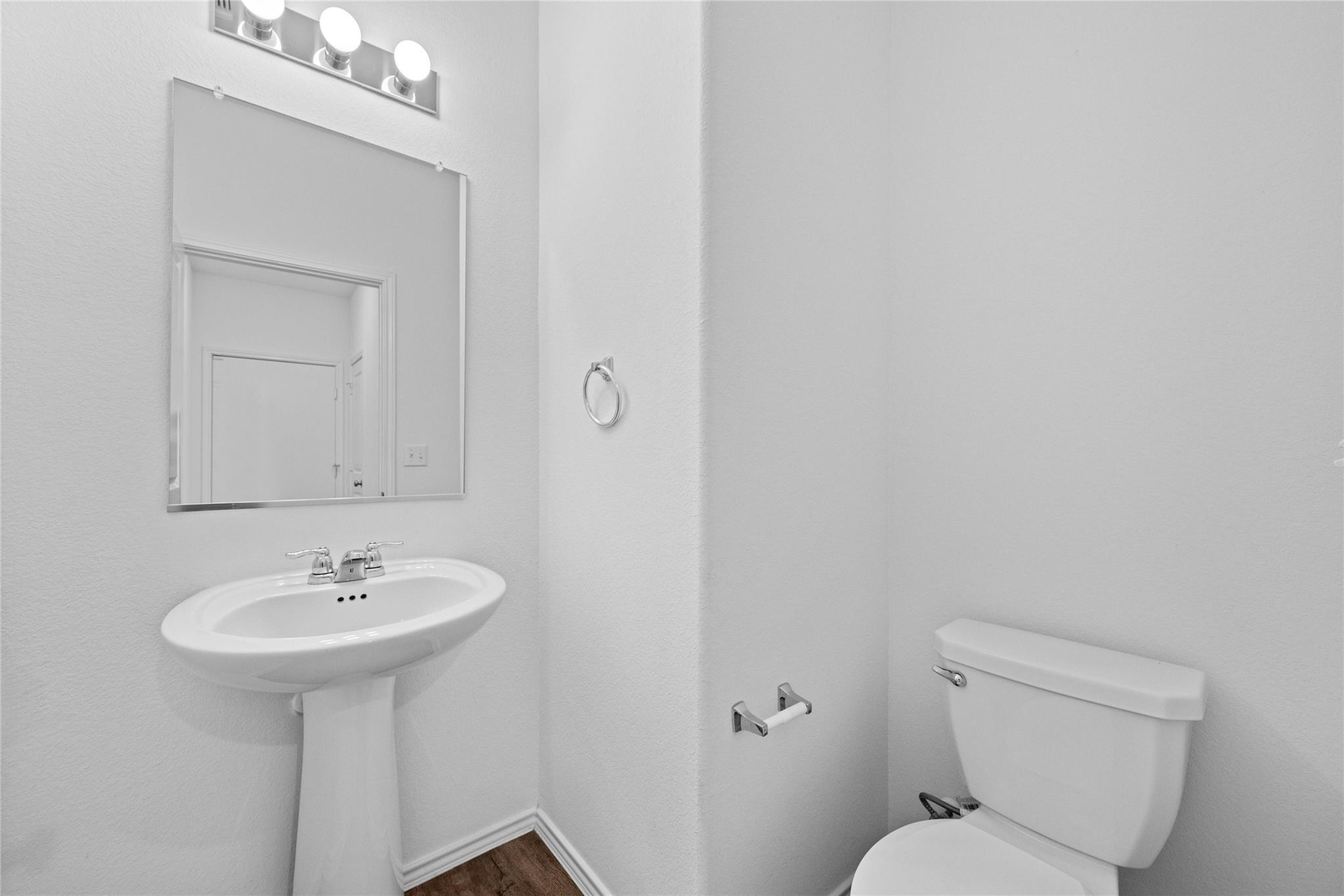 15216 Spruce Frost Cv #b Property Photo 20