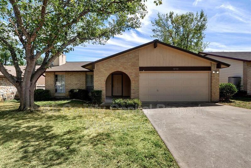 12101 Grey Fawn Path Property Photo 4