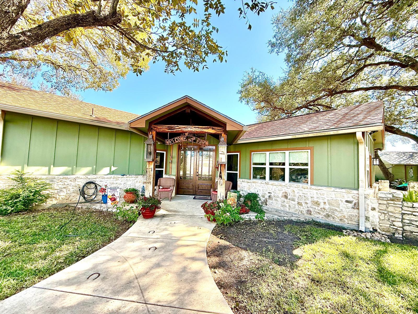 2425 Quail Foot St Property Photo 17