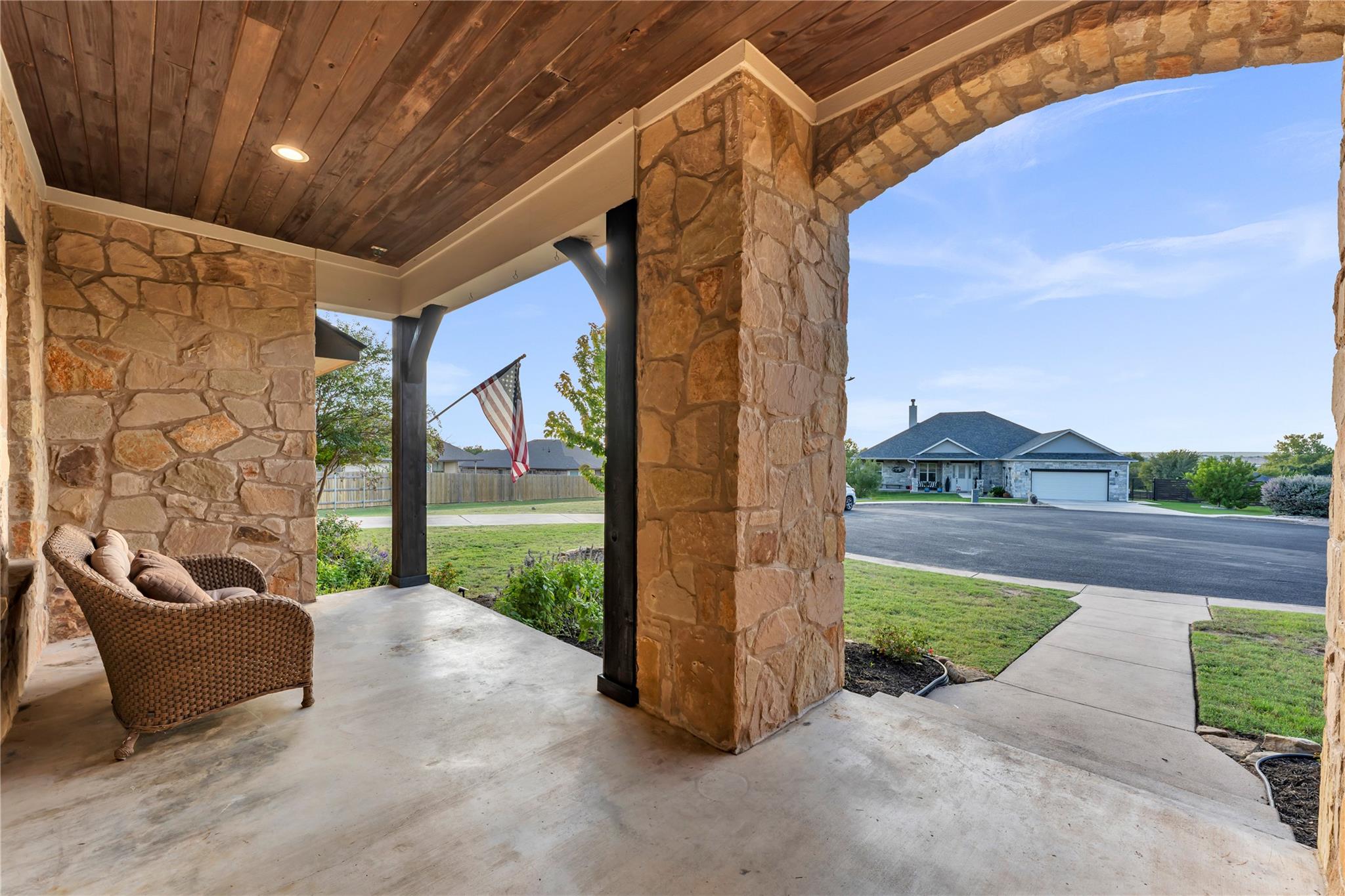 111 Natalies Pt Property Photo 3