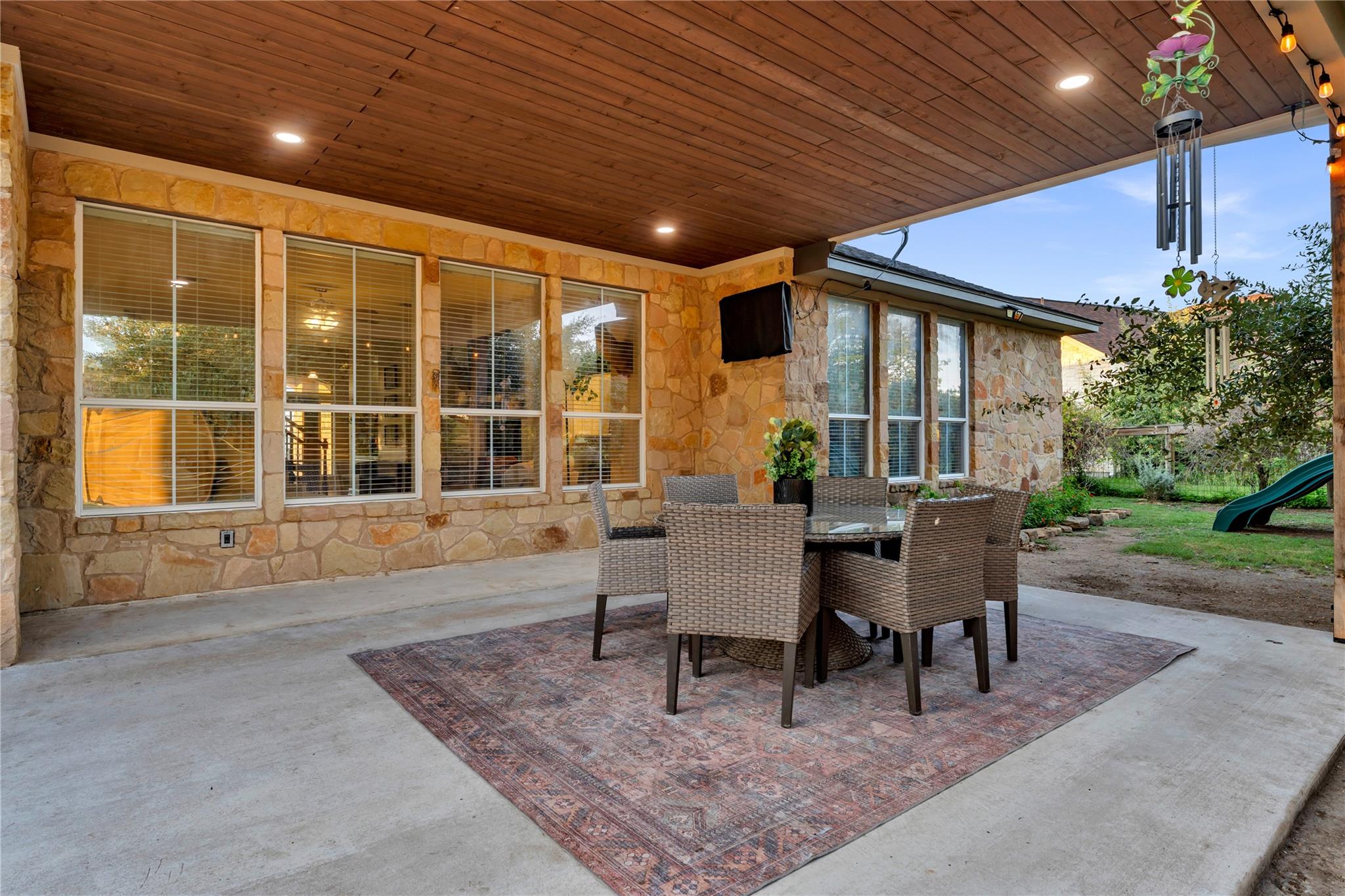 111 Natalies Pt Property Photo 33