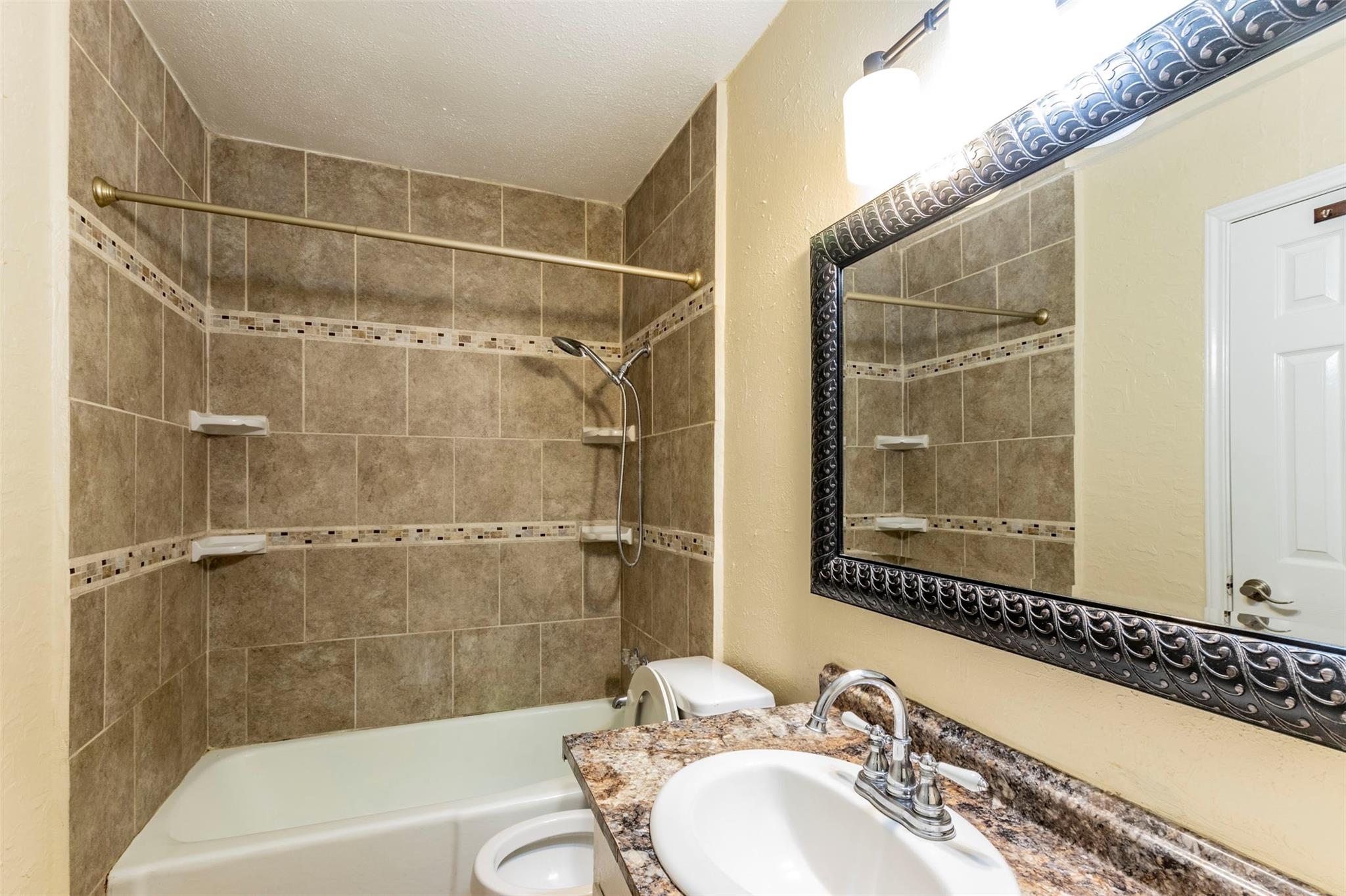 2520 Bitter Creek Dr Property Photo 11