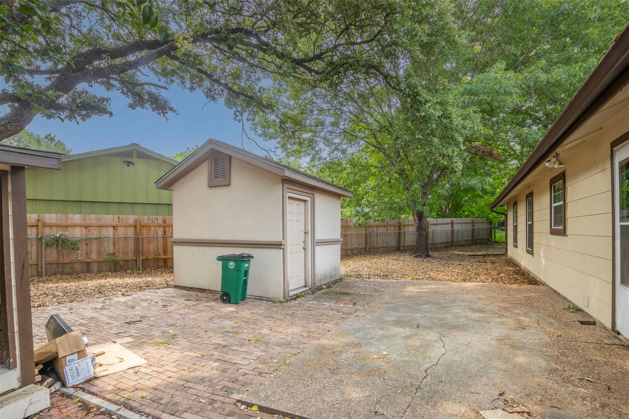 2520 Bitter Creek Dr Property Photo 23