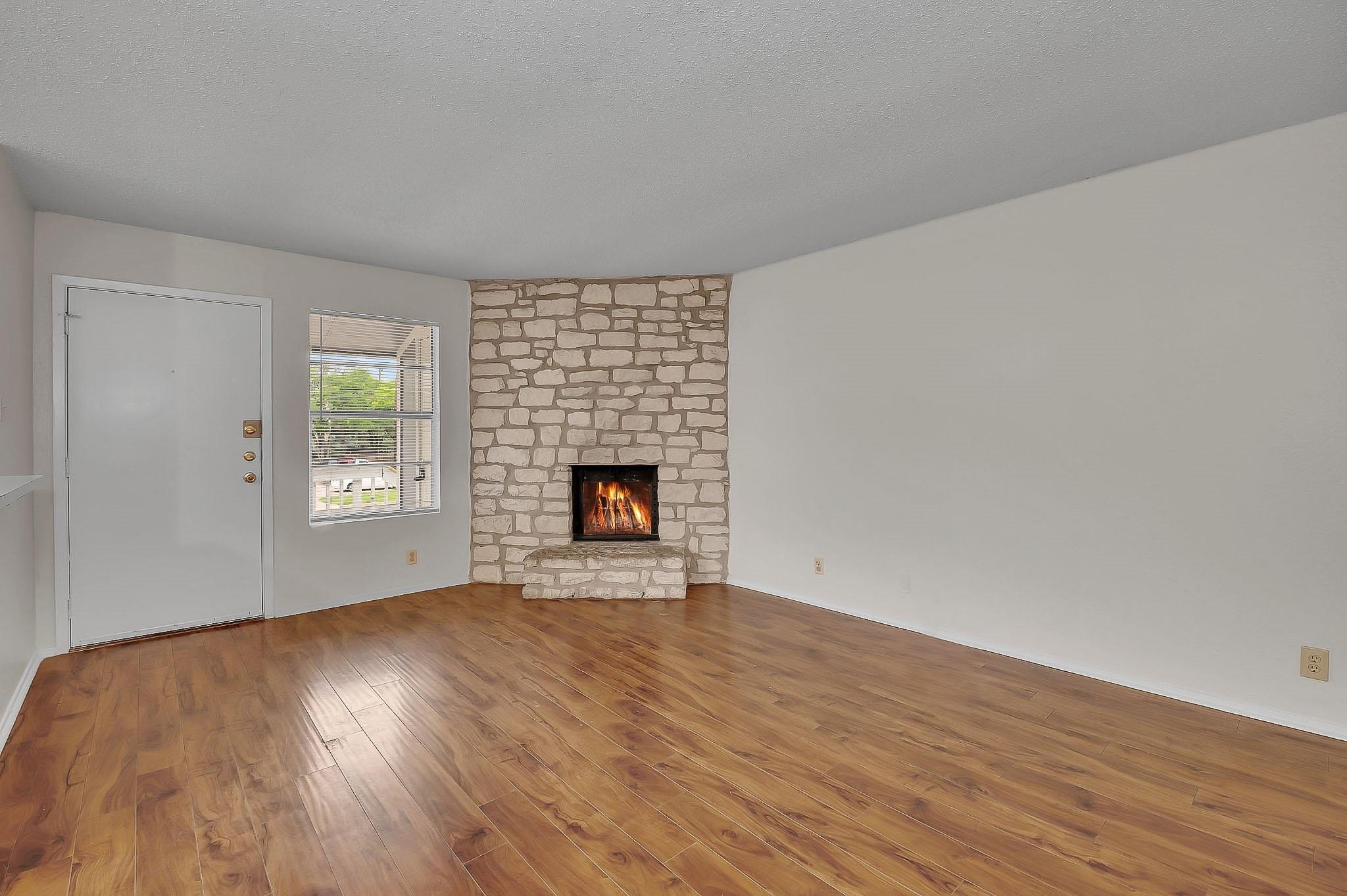 500 Algerita Dr #c Property Photo 6