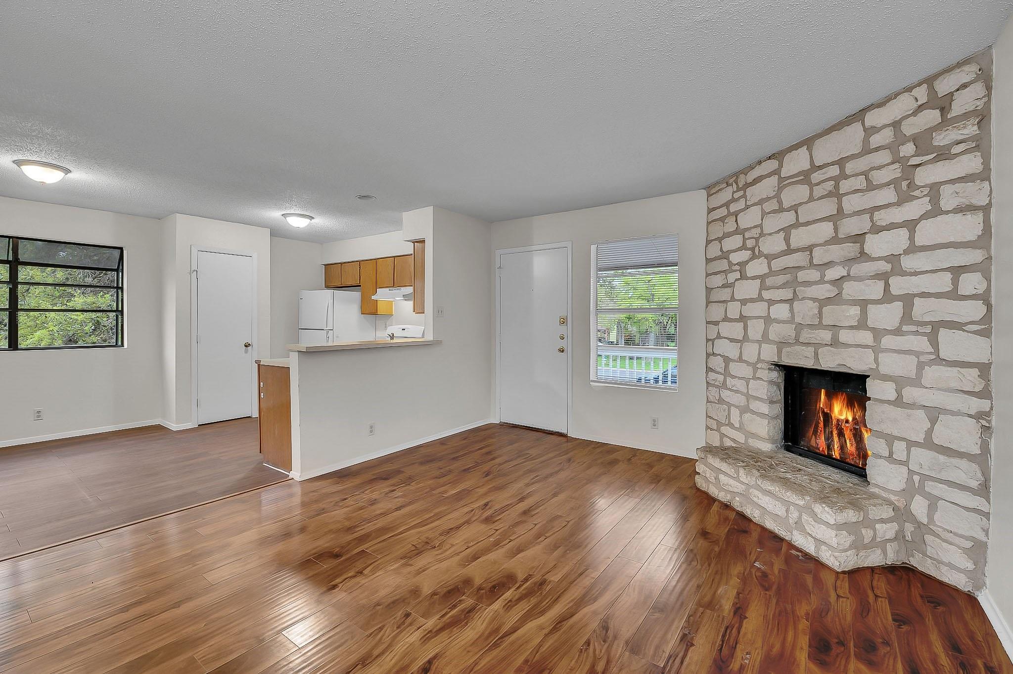 500 Algerita Dr #c Property Photo 7