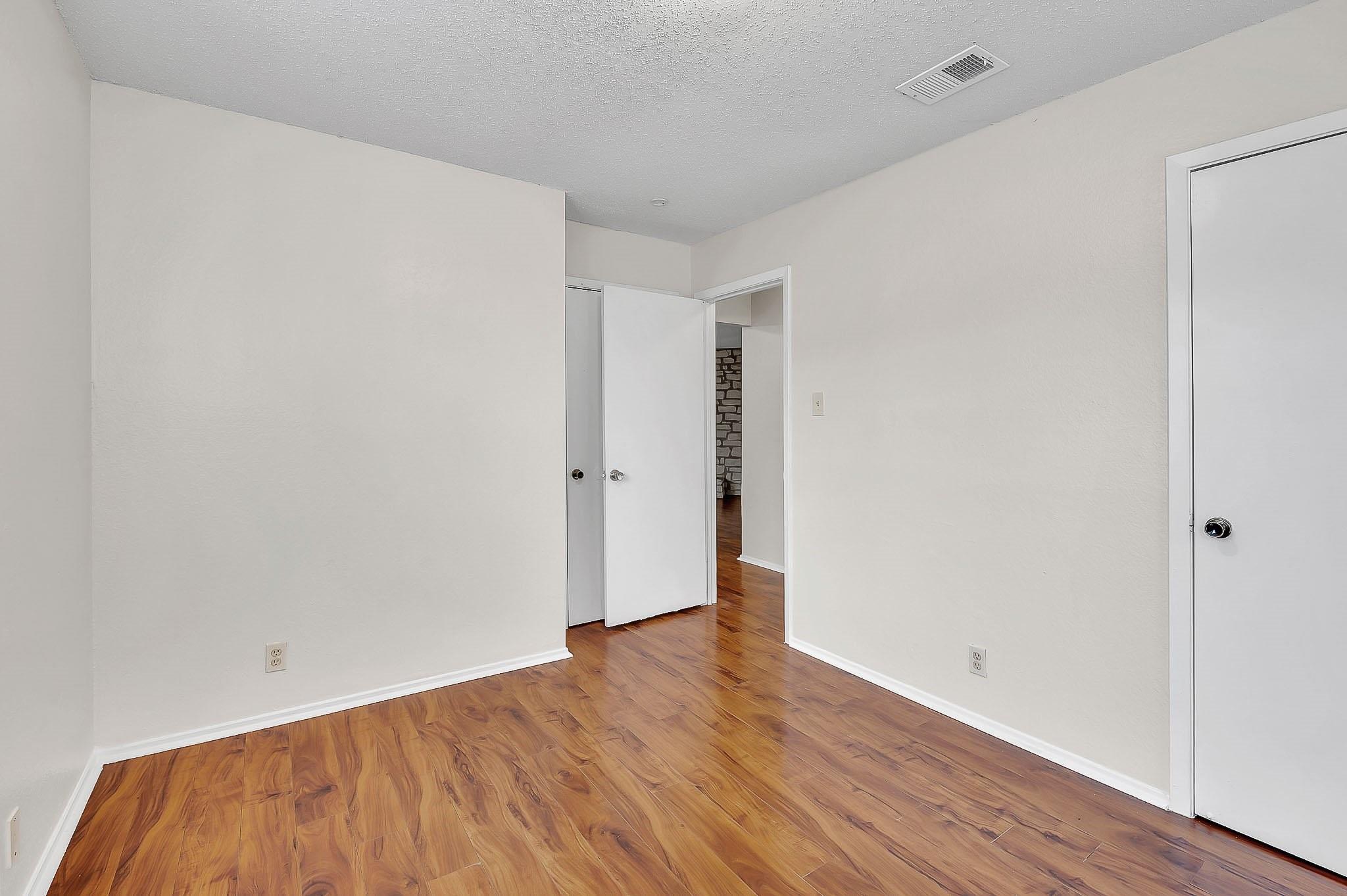 500 Algerita Dr #c Property Photo 19