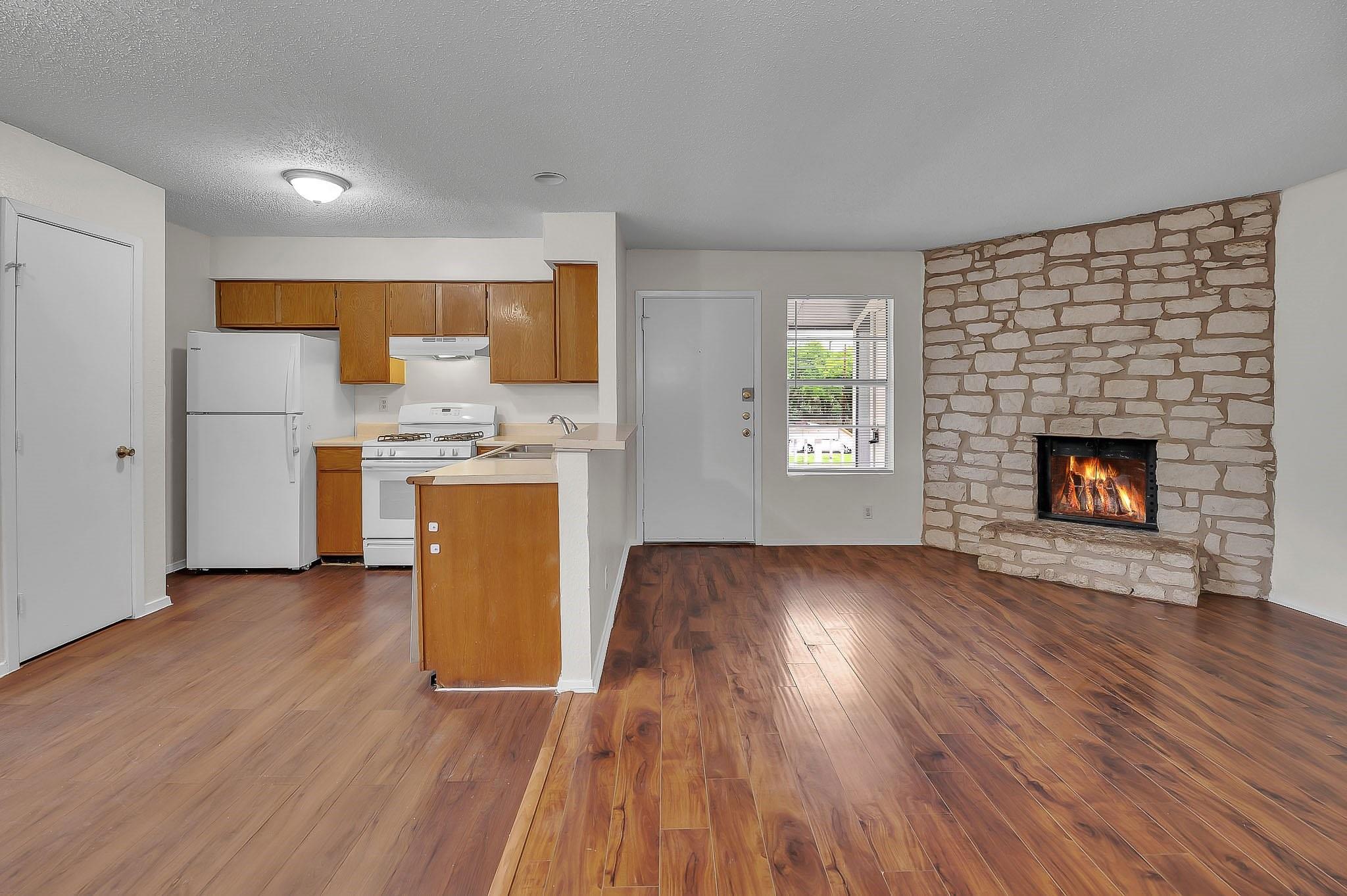 500 Algerita Dr #c Property Photo 26