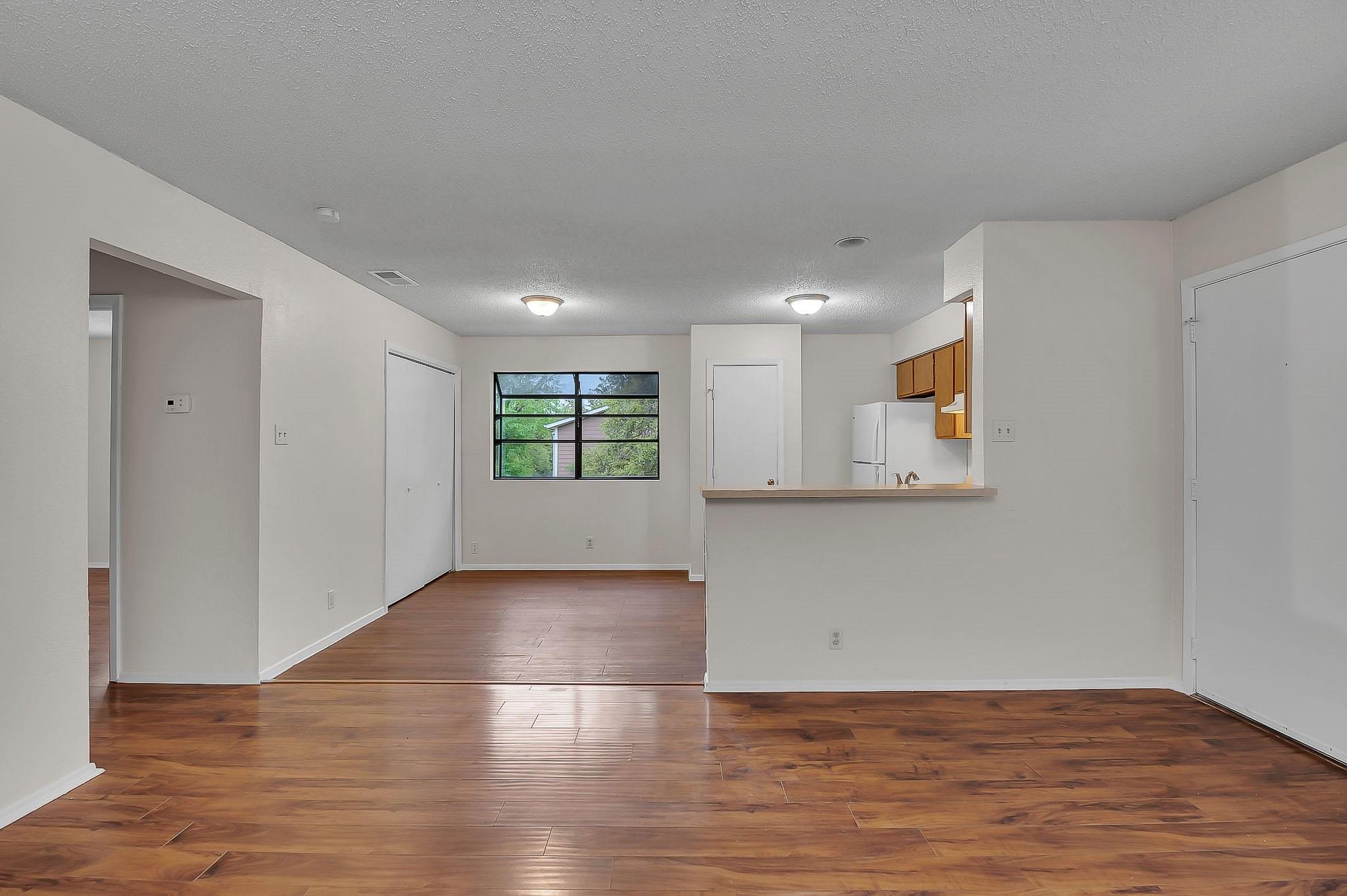 500 Algerita Dr #c Property Photo 27