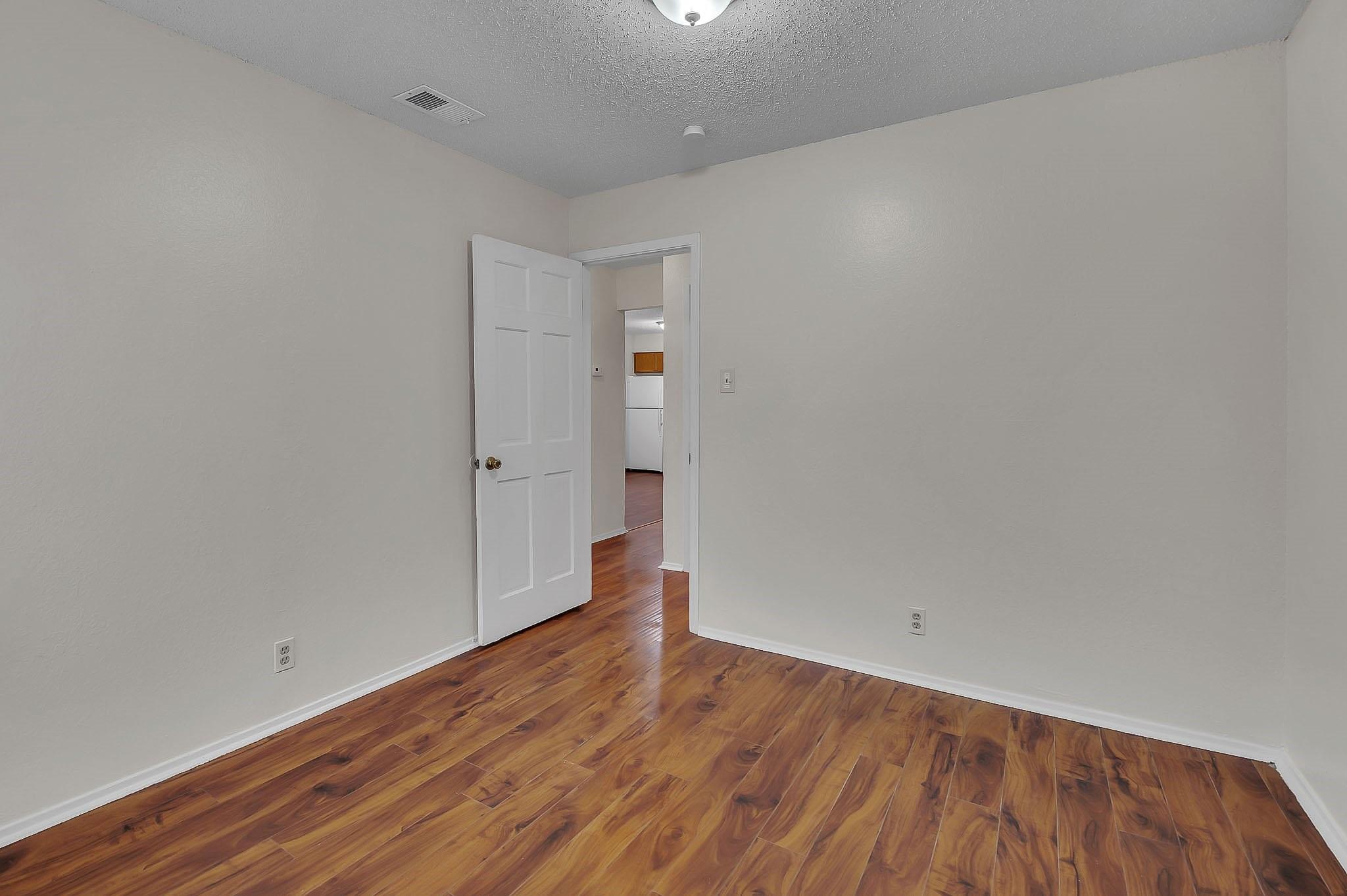 500 Algerita Dr #c Property Photo 37