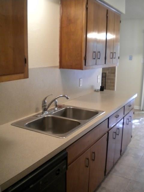 1305 Glenda Dr #a Property Photo 7