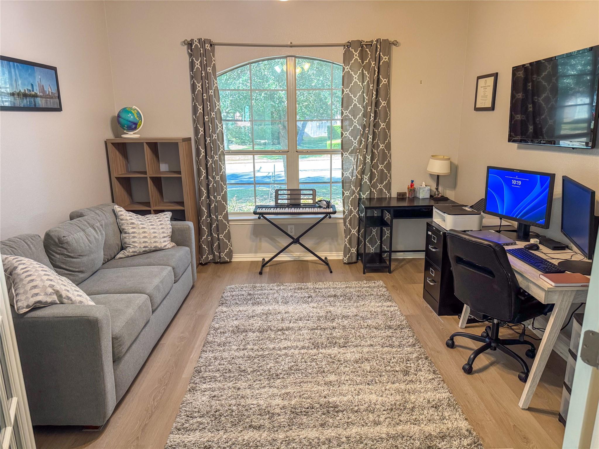 2410 Aspen Meadow Rd Property Photo 13