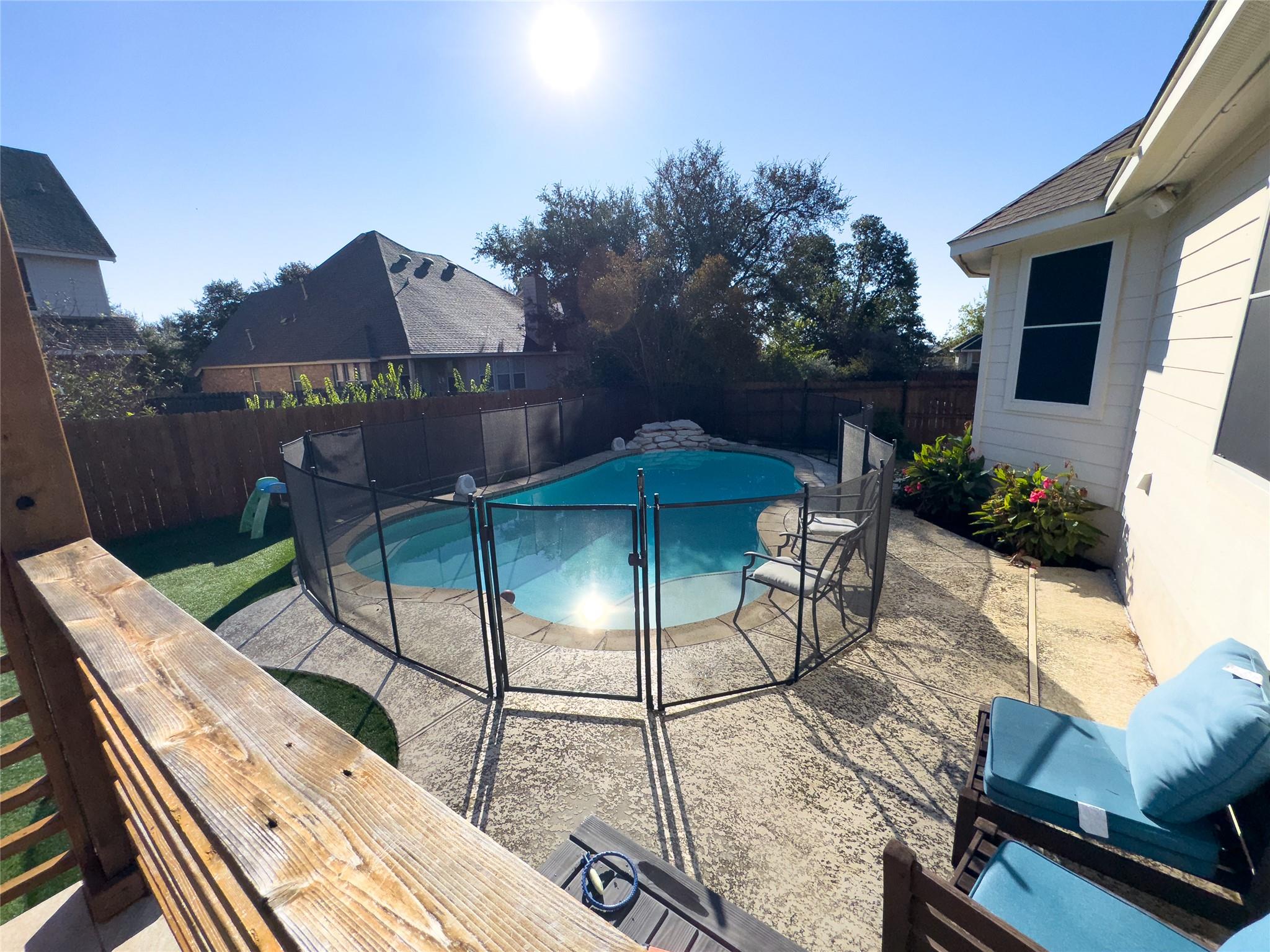 2410 Aspen Meadow Rd Property Photo 19