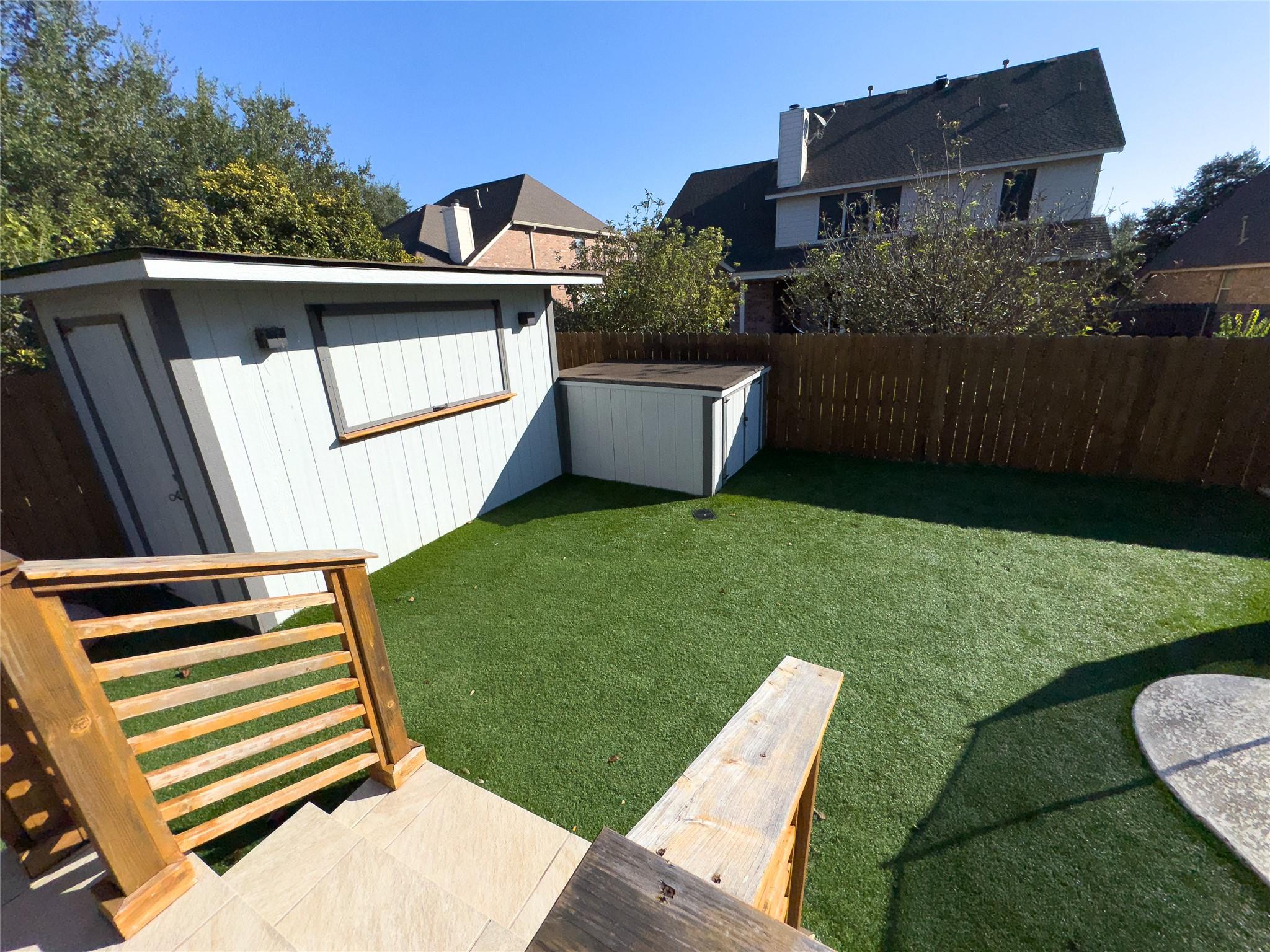 2410 Aspen Meadow Rd Property Photo 22