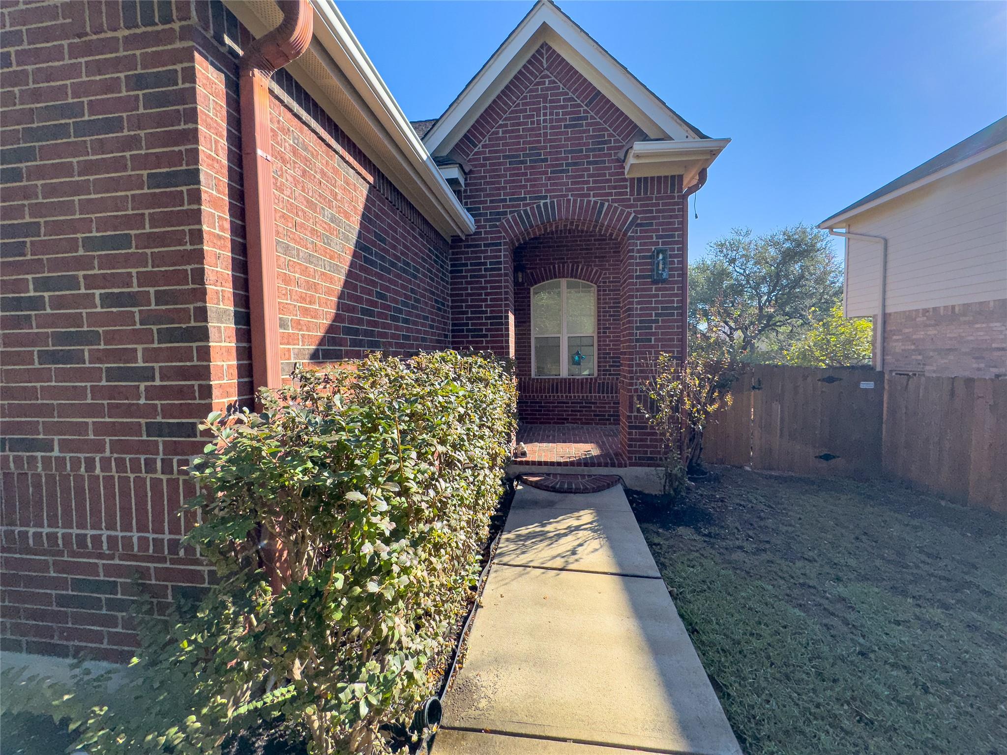 2410 Aspen Meadow Rd Property Photo 23