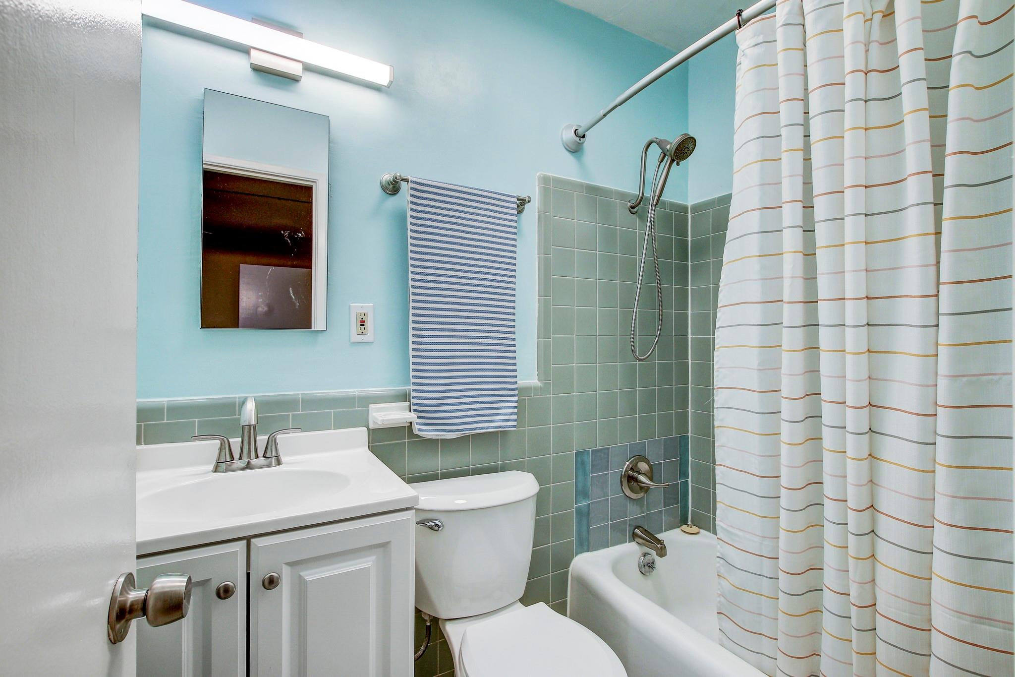 803 W 28th St #103 Property Photo 17