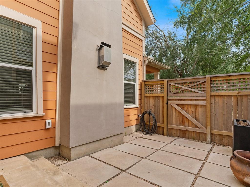 4224 Threadgill St Property Photo 5