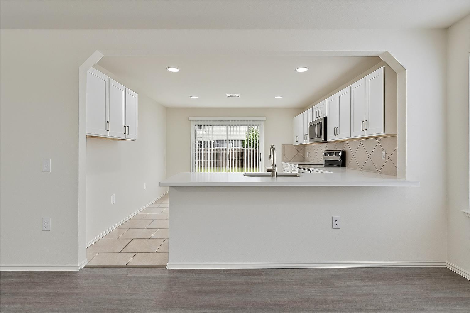 7432 Cayenne Ln Property Photo 6