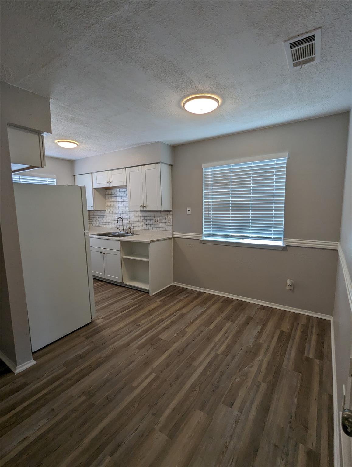 3303 Vintage Hills Cv #c Property Photo 8