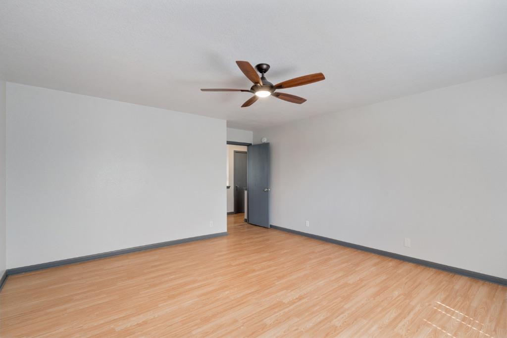 8001 Brienne Dr Property Photo 20