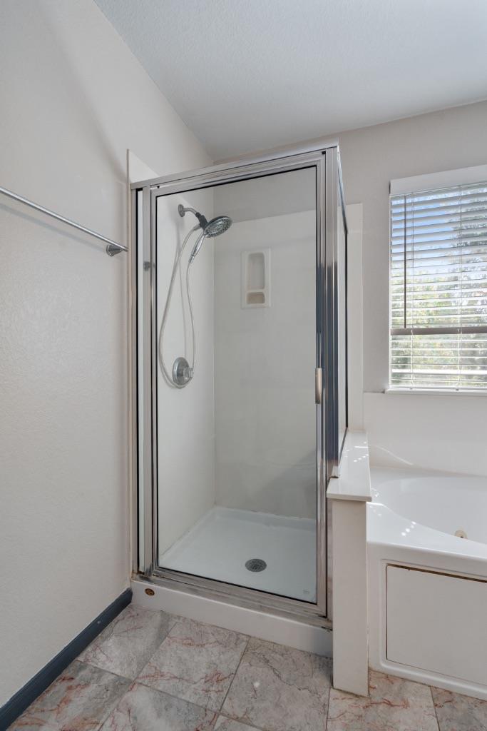 8001 Brienne Dr Property Photo 22