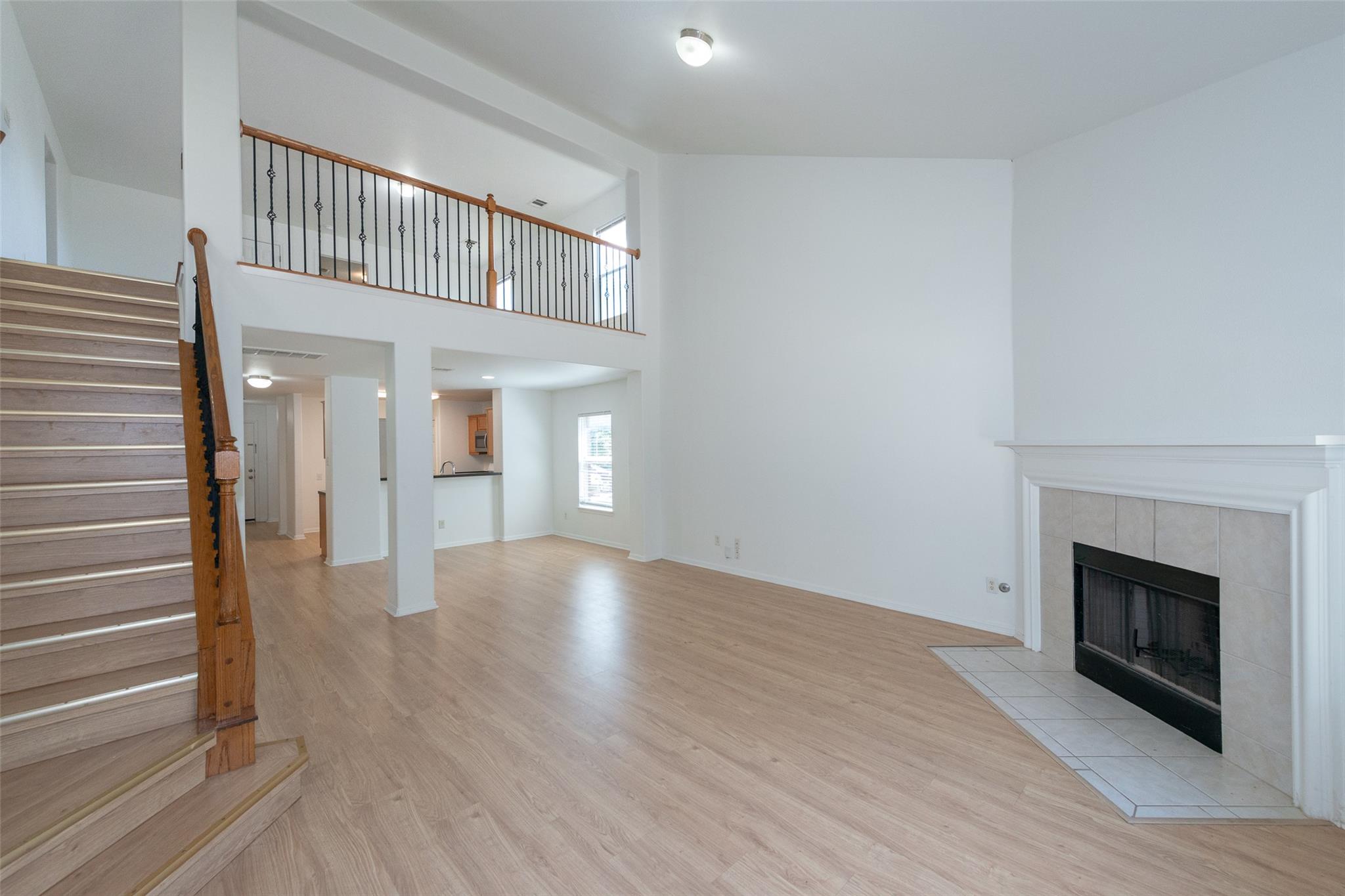 3717 Holden Ct Property Photo 11