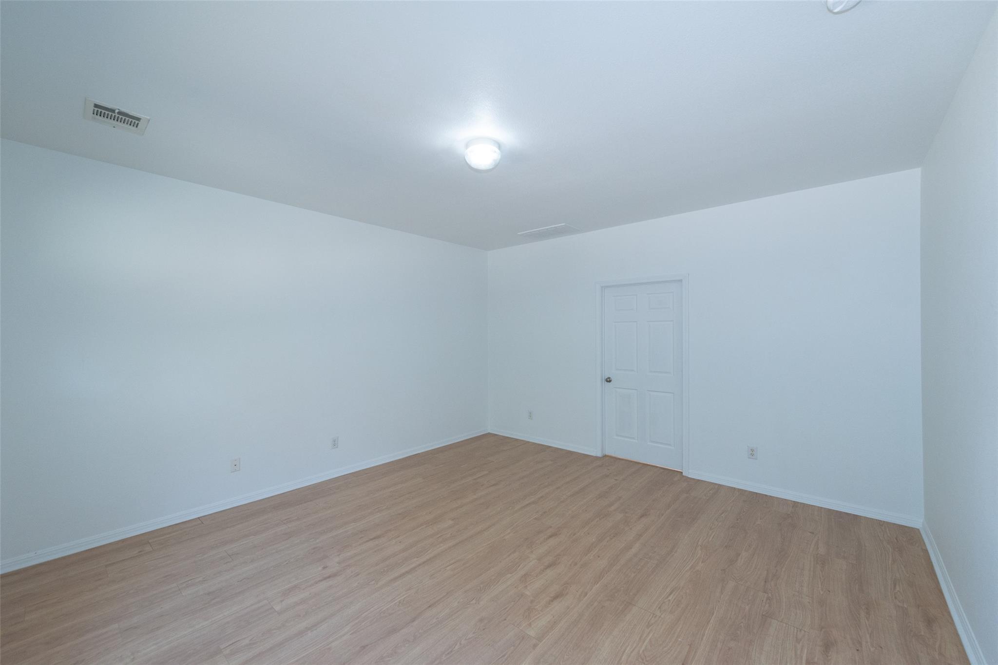 3717 Holden Ct Property Photo 14