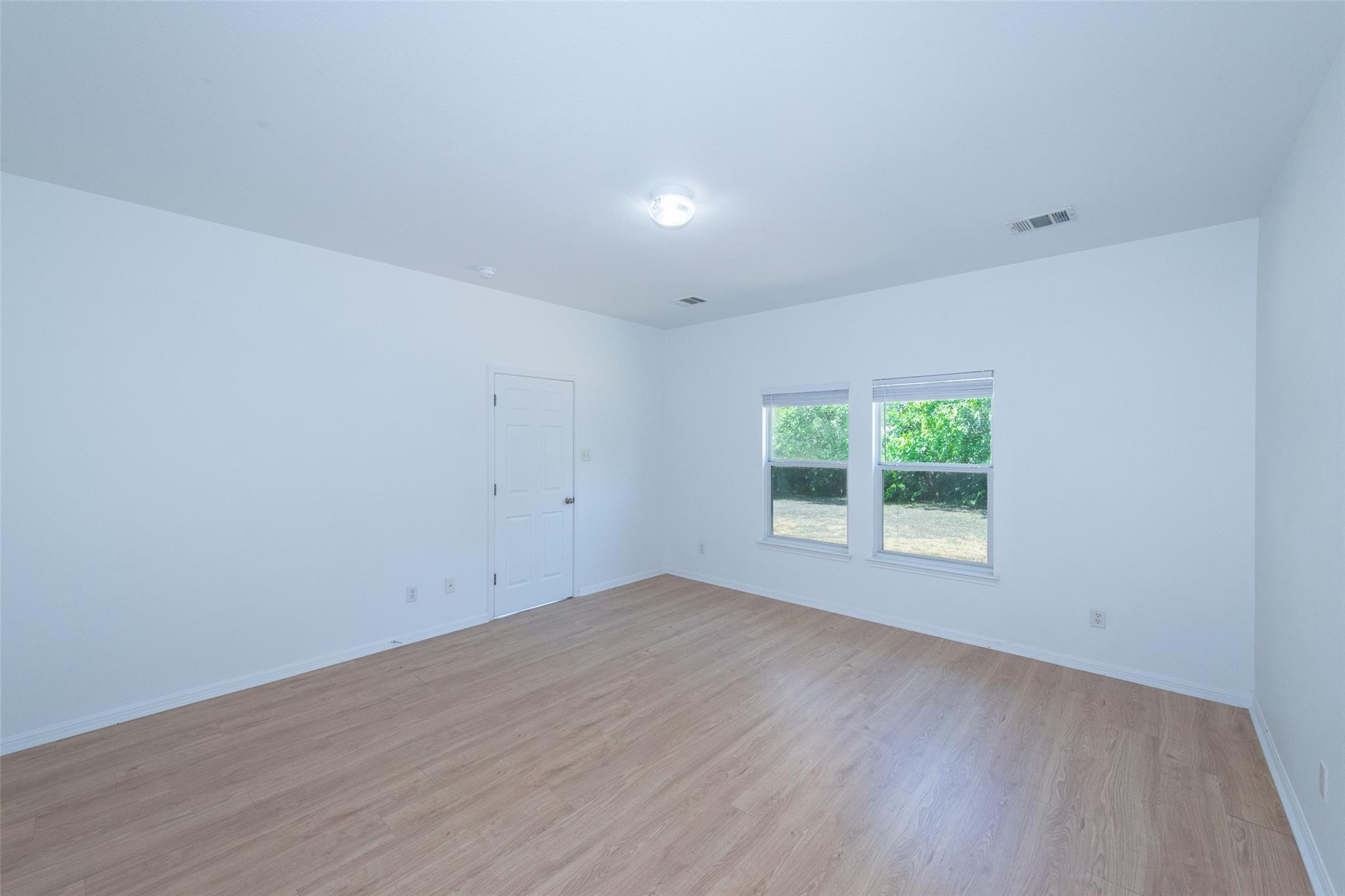 3717 Holden Ct Property Photo 16