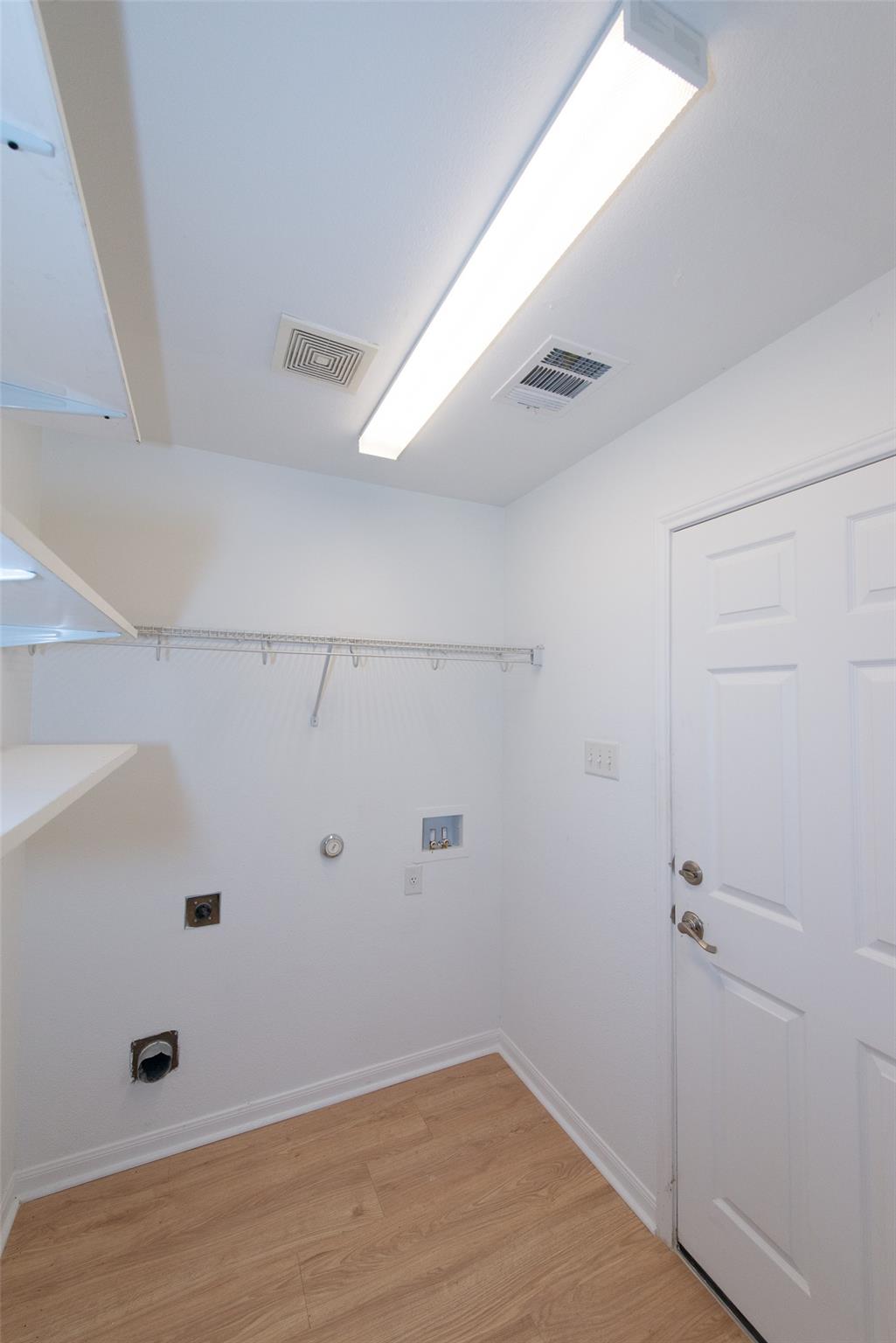 3717 Holden Ct Property Photo 31