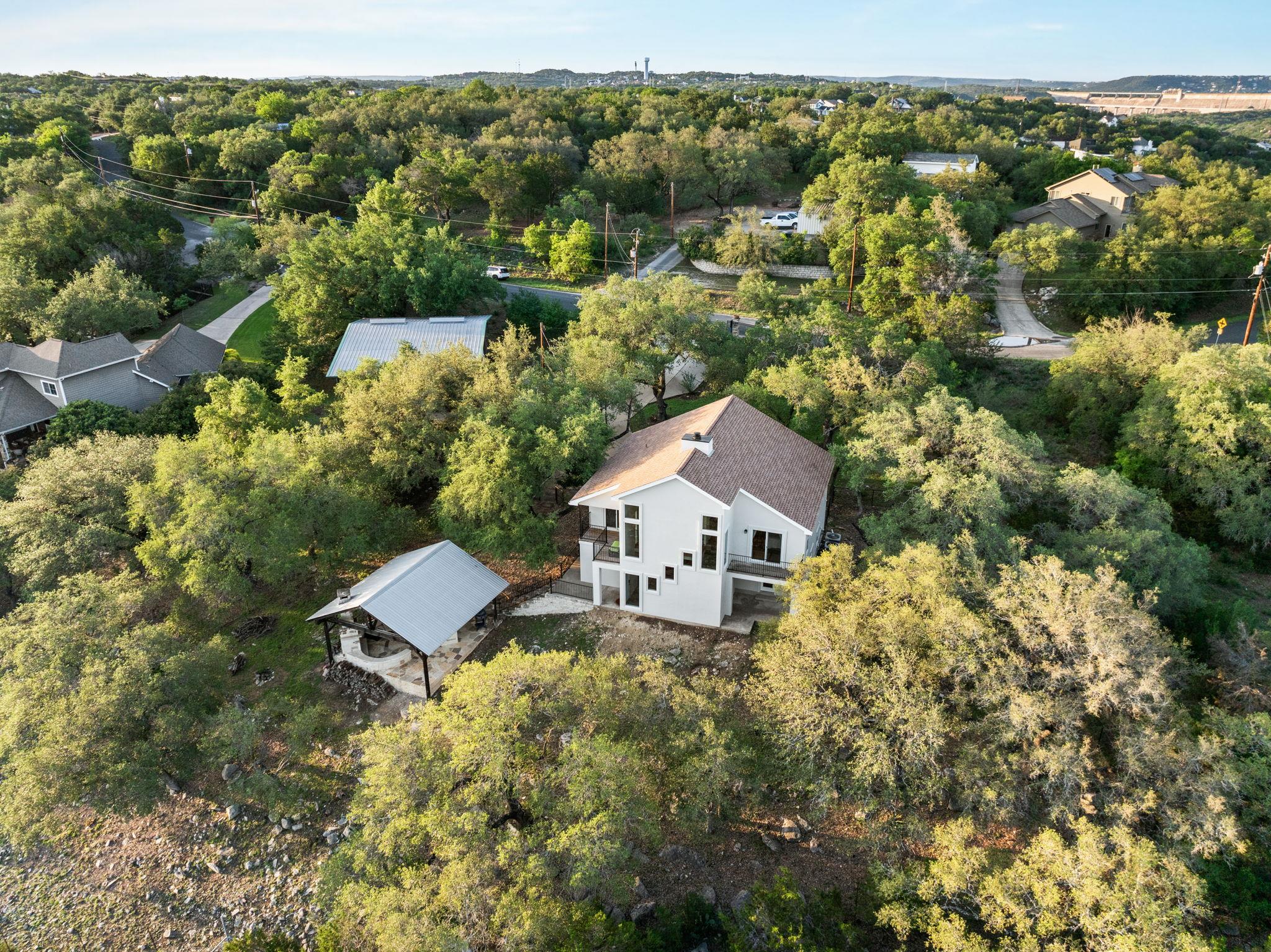 13821 Hunters Pass Property Photo 1