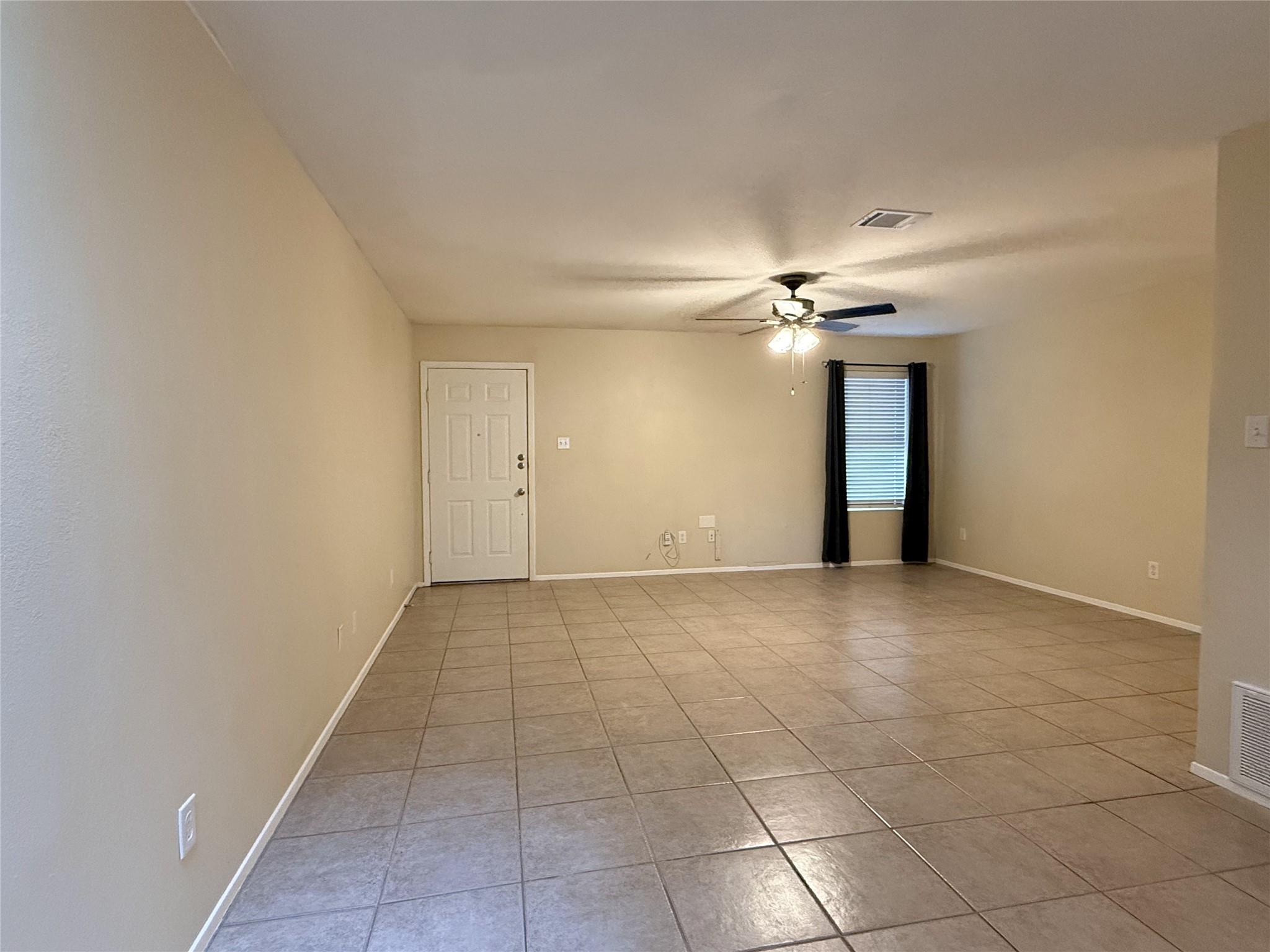 7907 Dunn St #a Property Photo 4