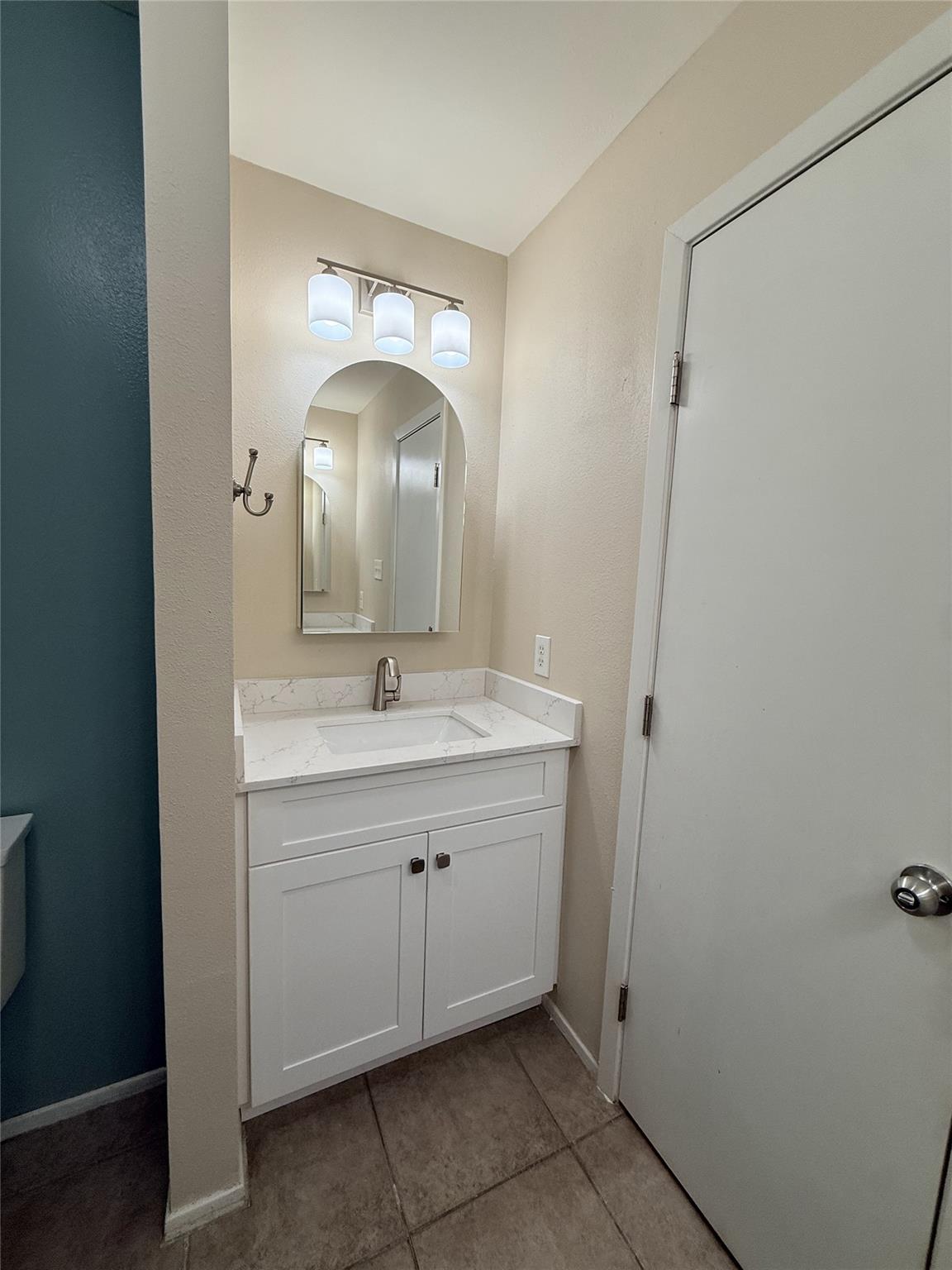 7907 Dunn St #a Property Photo 15