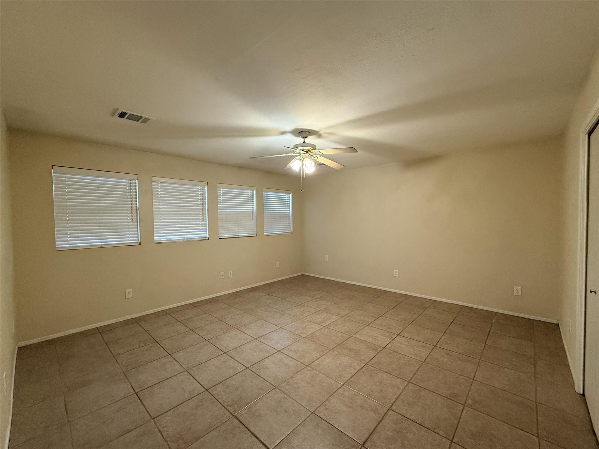 7907 Dunn St #a Property Photo 18
