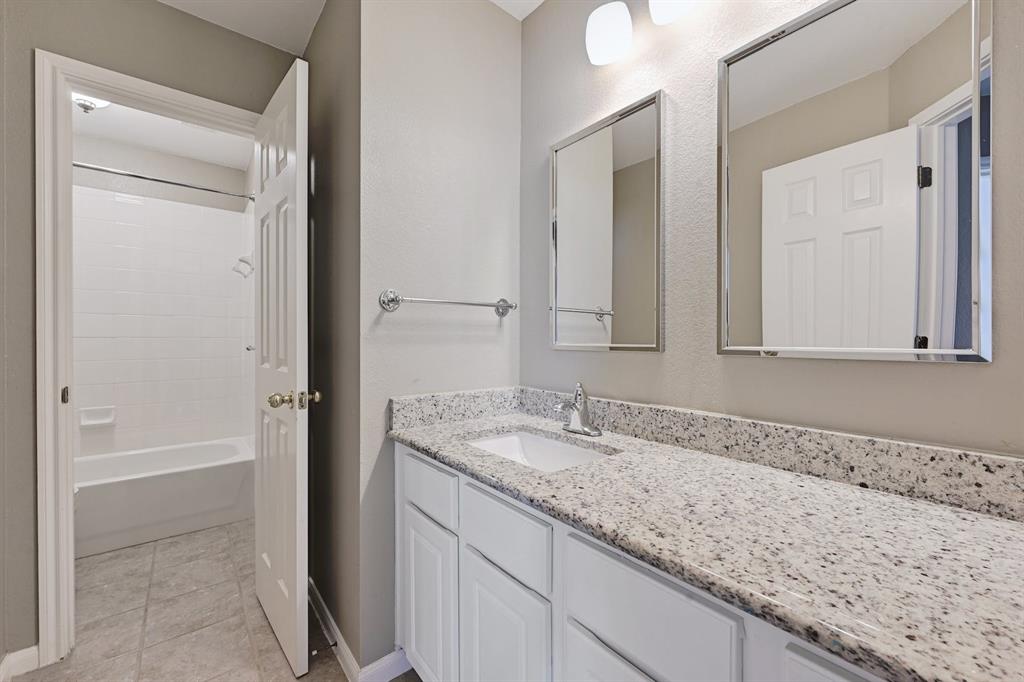 5121 Jacobs Creek Ct Property Photo 24