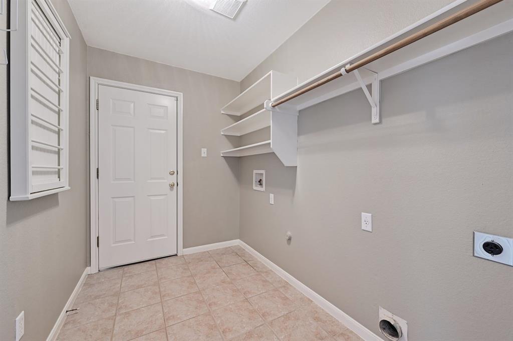 5121 Jacobs Creek Ct Property Photo 25
