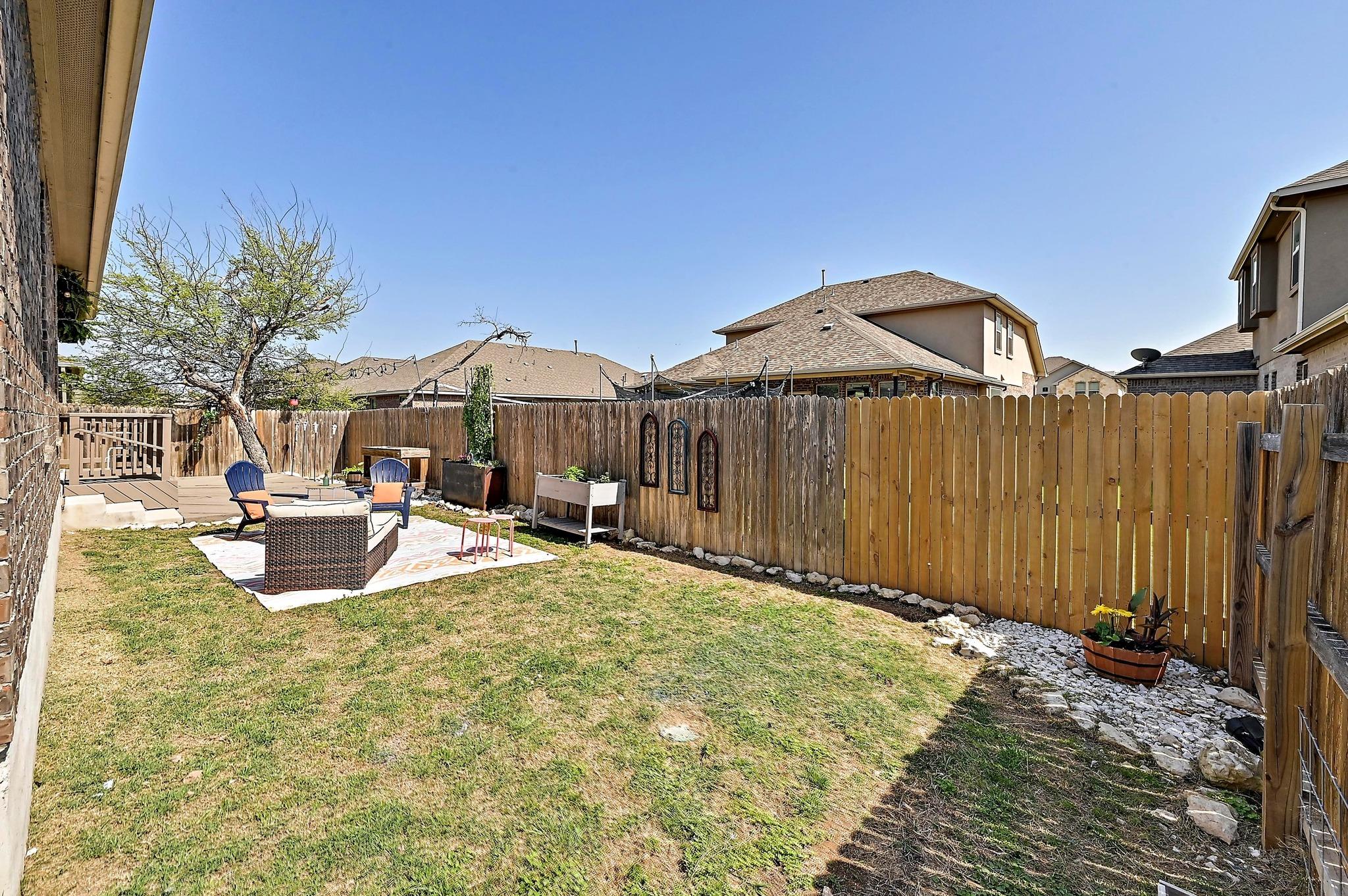 2605 Etta May Ln Property Photo 30