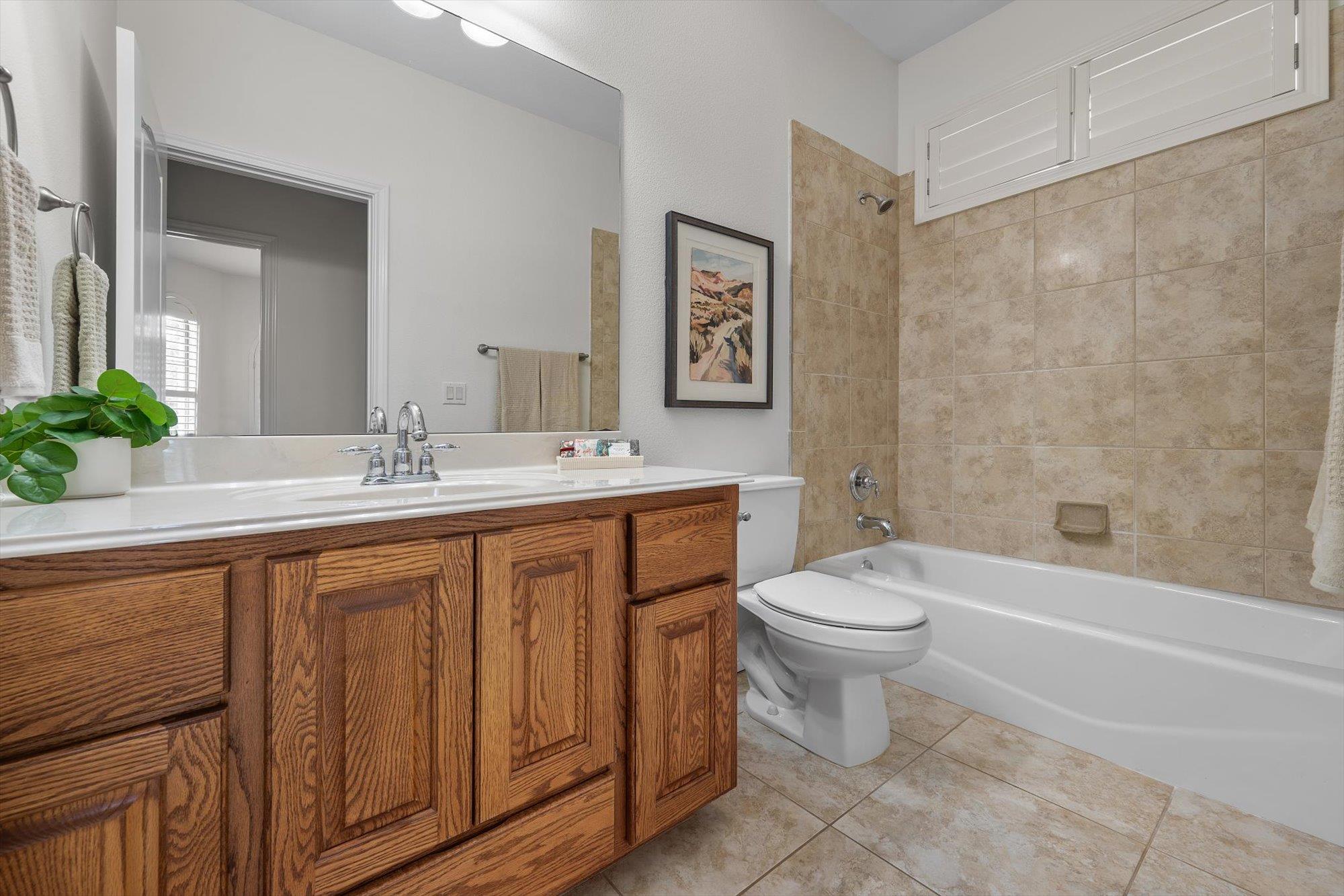 916 Heritage Oaks Bnd Property Photo 20