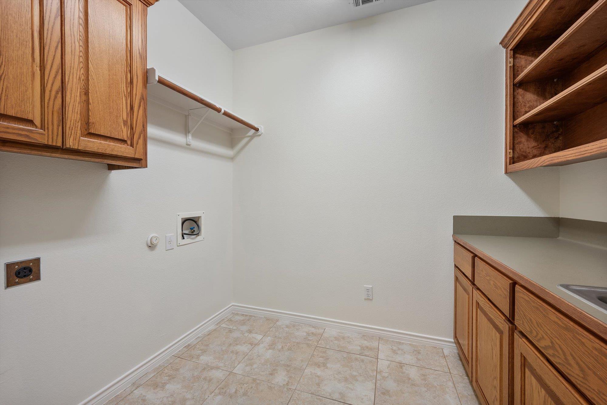 916 Heritage Oaks Bnd Property Photo 21