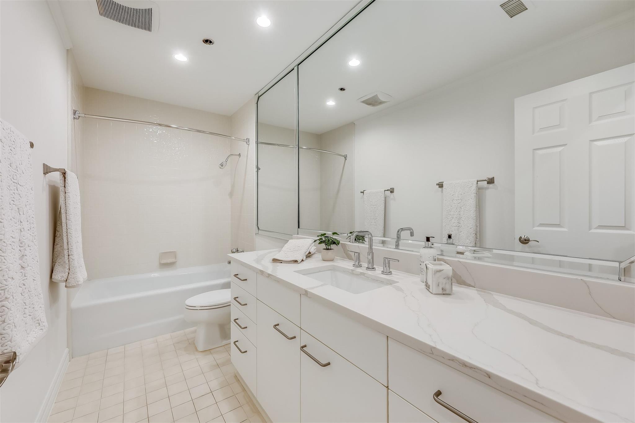 40 N Interstate 35 10b1 Property Photo 27