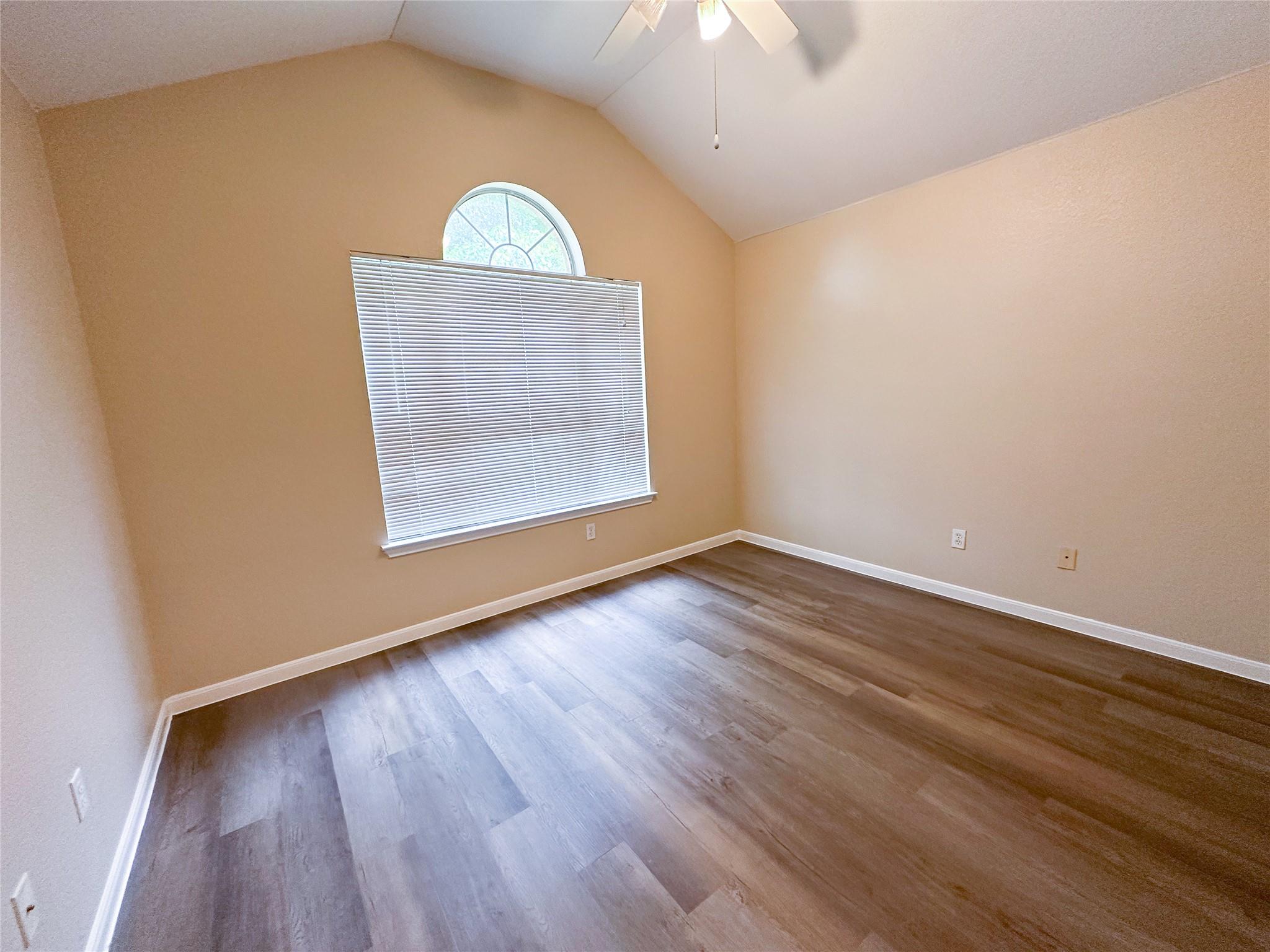1386 Ashberry Trl Property Photo 11