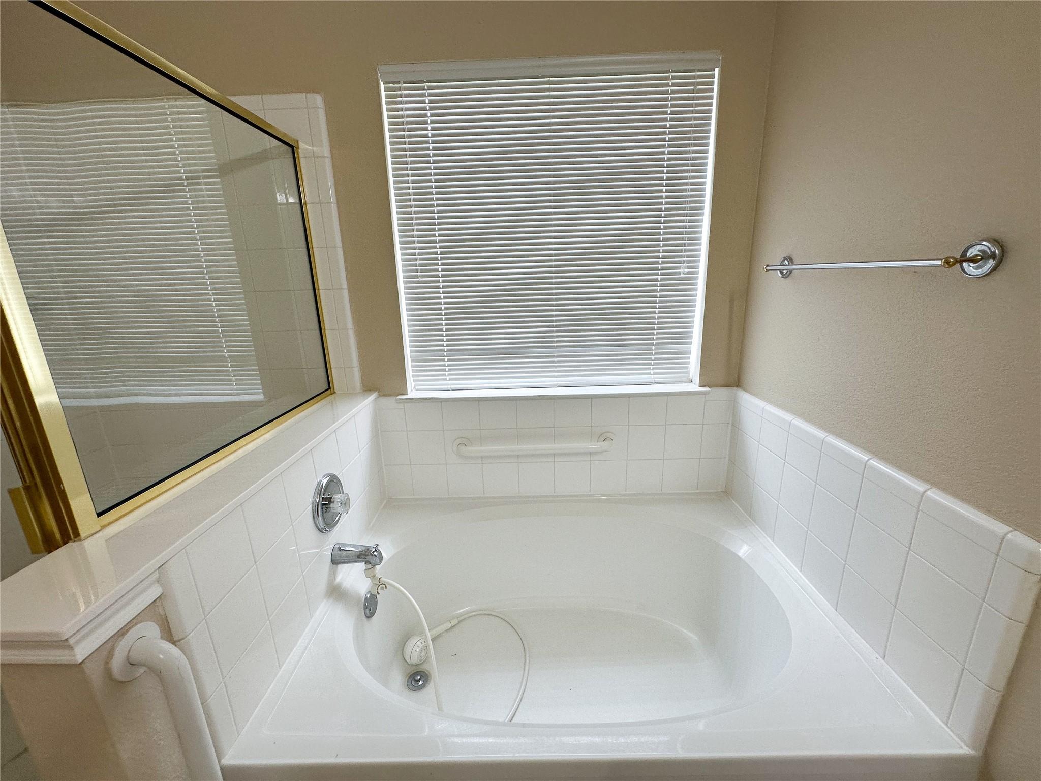 1386 Ashberry Trl Property Photo 21