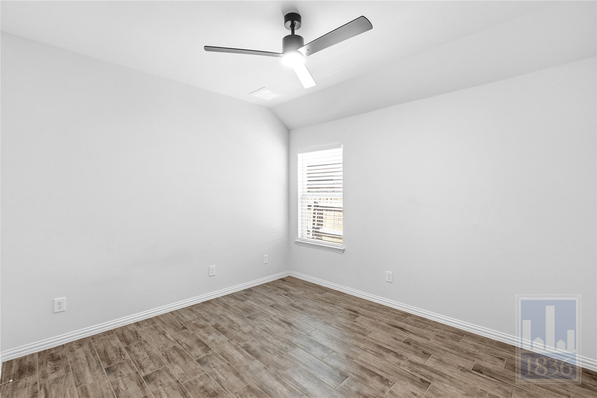 188 Danbark Dr Property Photo 22