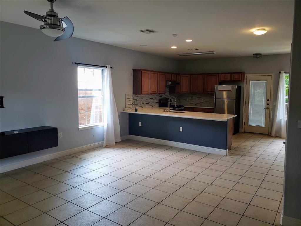 7304 Grand Canyon Dr Property Photo 5