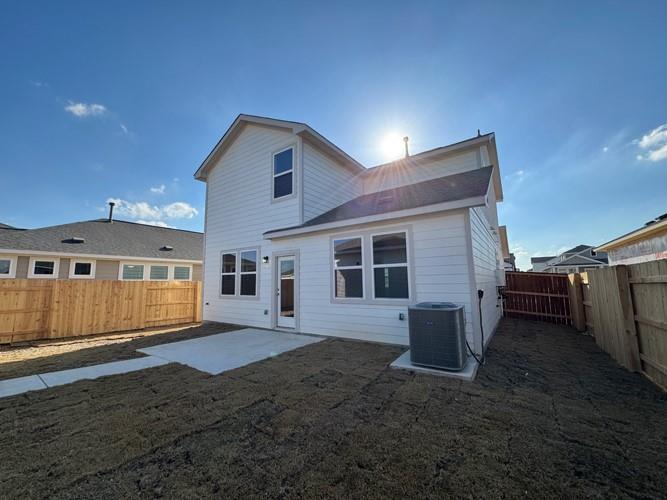 2409 Amara Levi Ln Property Photo 2
