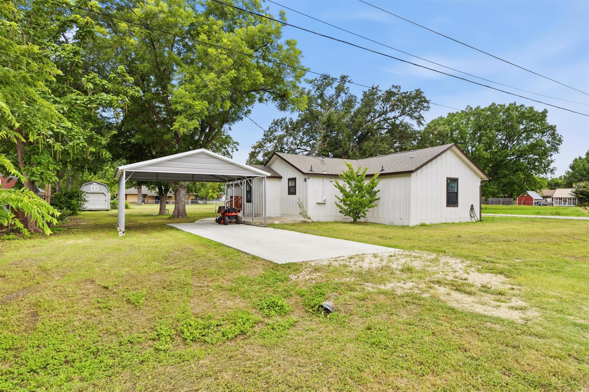 404 E Wolf St Property Photo 38