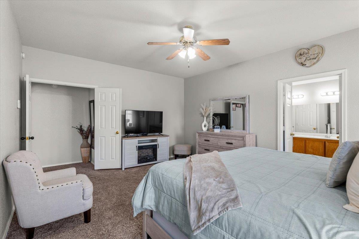 711 White Hawk Trl Property Photo 10
