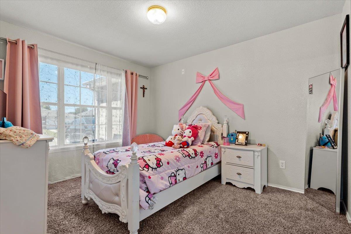 711 White Hawk Trl Property Photo 12